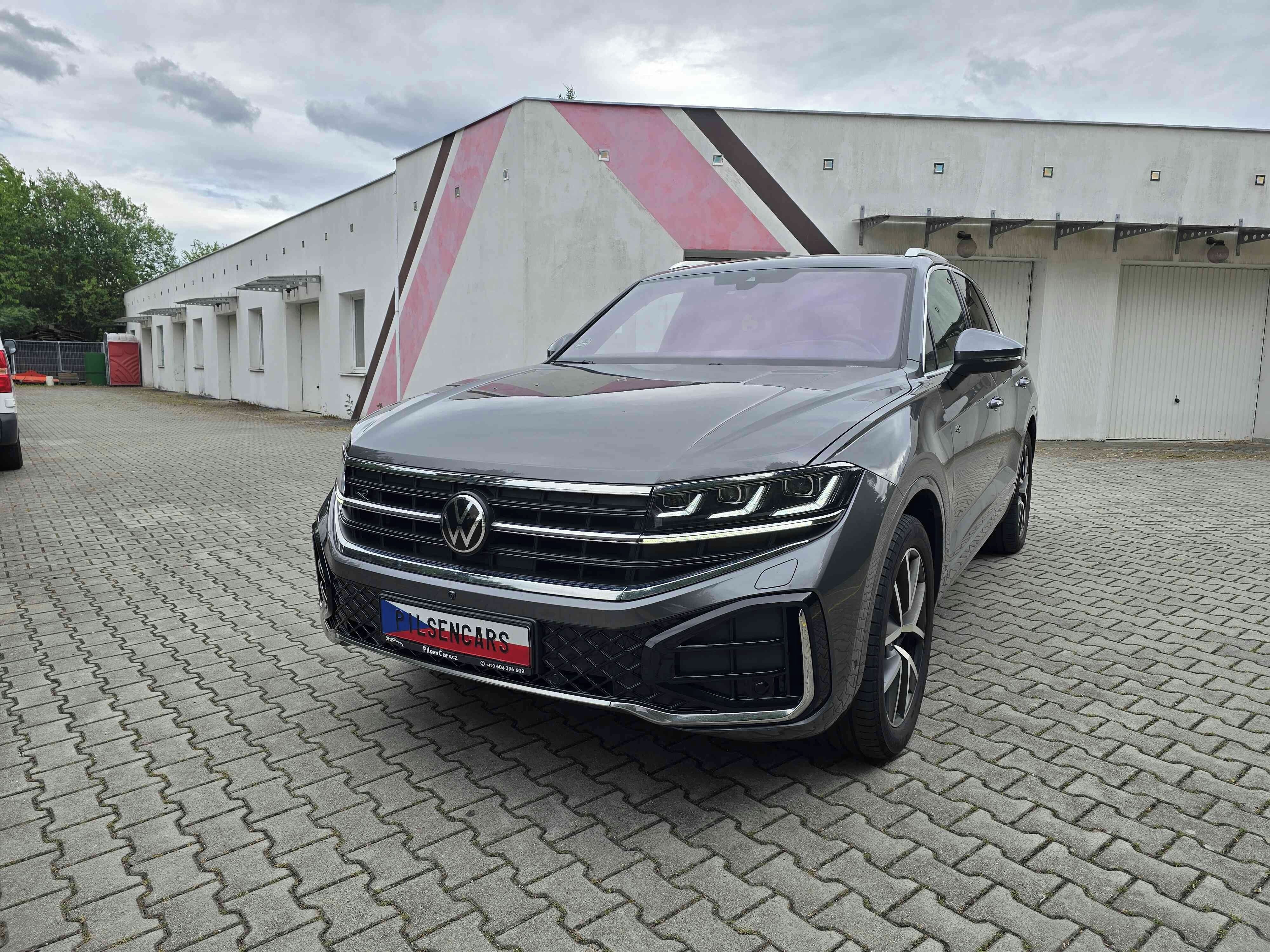 Volkswagen Touareg, 210 kW R-line FACELIFT