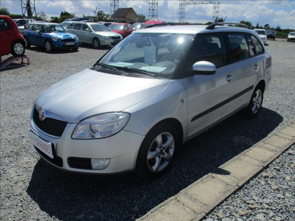 Škoda Fabia, 1,4 i 16v, aut. klima, - fotka 3
