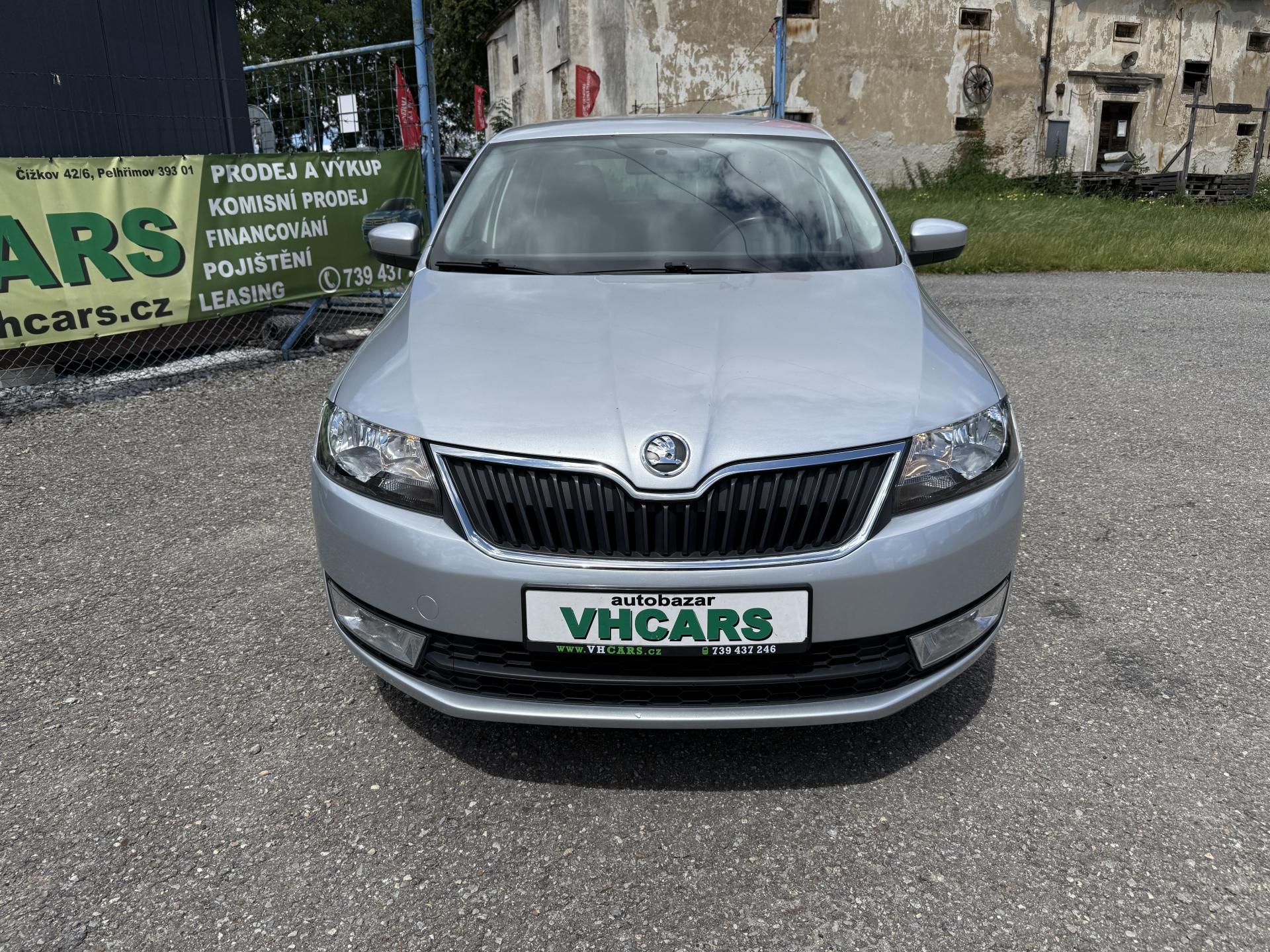 Škoda Rapid, 1,6TDI Aut. klimatizace - fotka 2