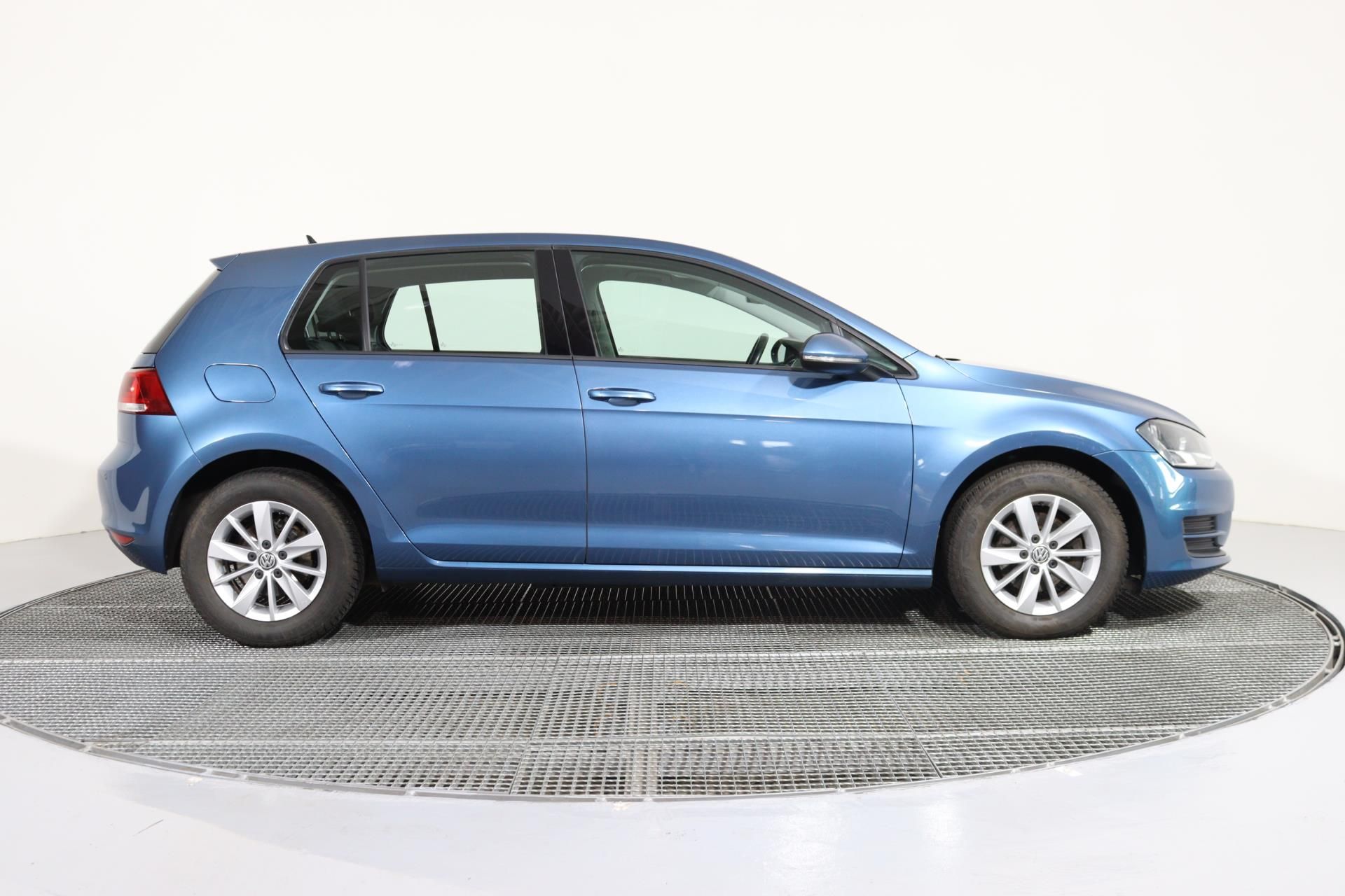 Volkswagen Golf, Comfortline 1,2 TSI 81 kW - fotka 3