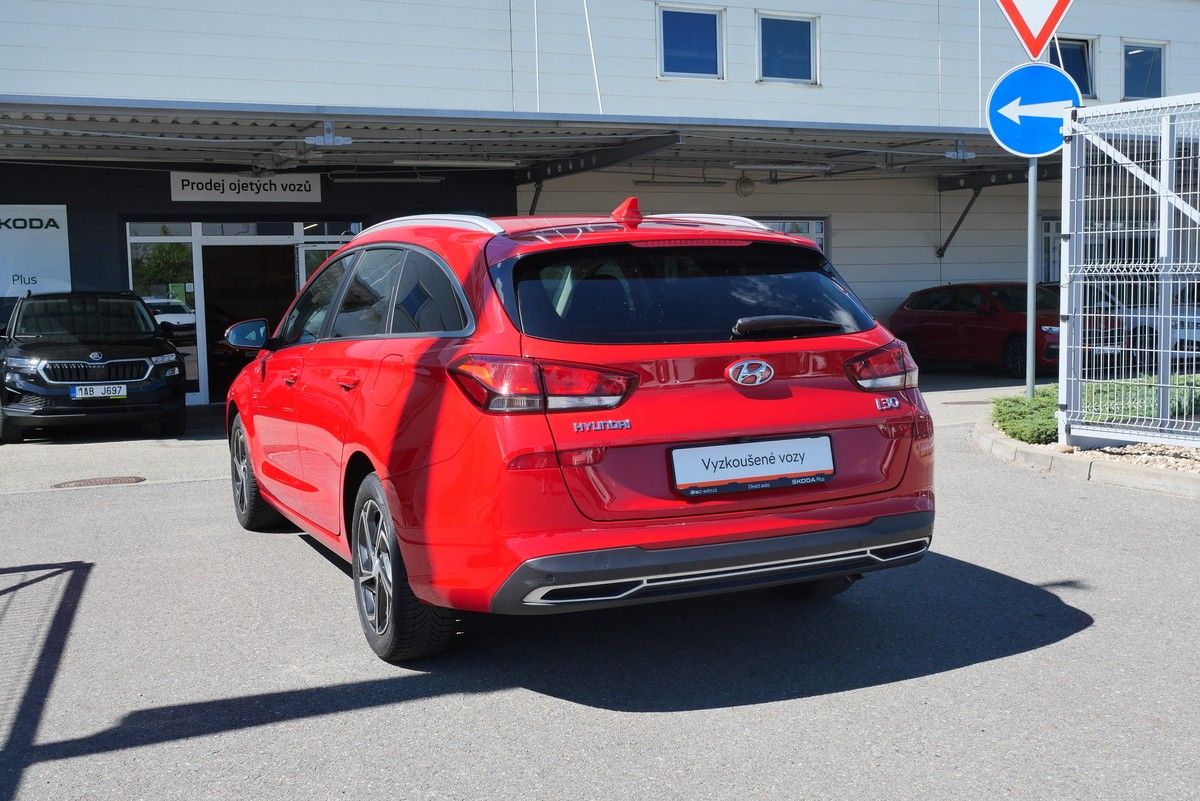Hyundai i30, 1.0 T-GDi 88kW - fotka 4