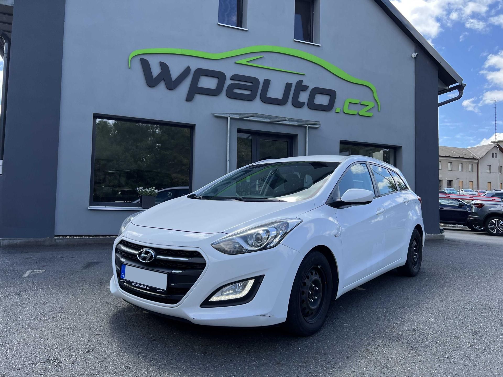 Hyundai i30, WG 1.6 CRDi 81 kW NOVÁ STK DPH