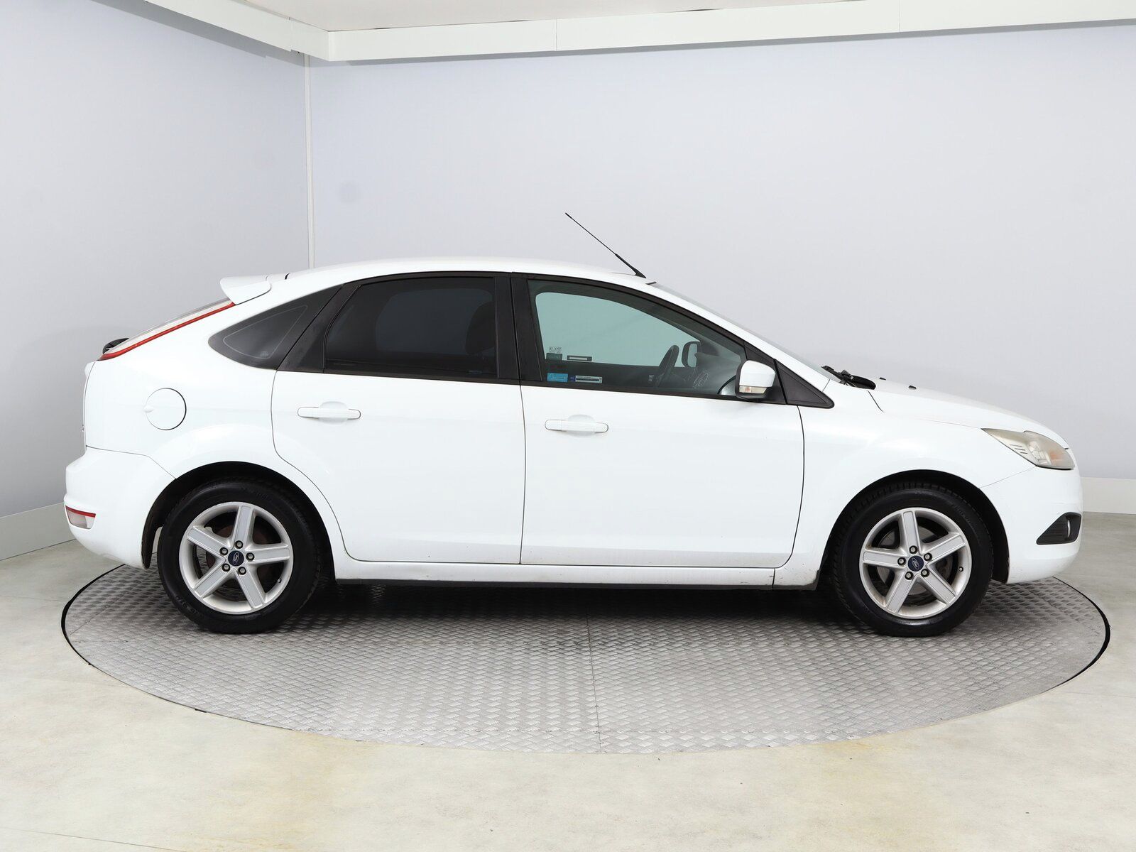 Ford Focus, 1.6 16V, po STK, Tažné - fotka 6