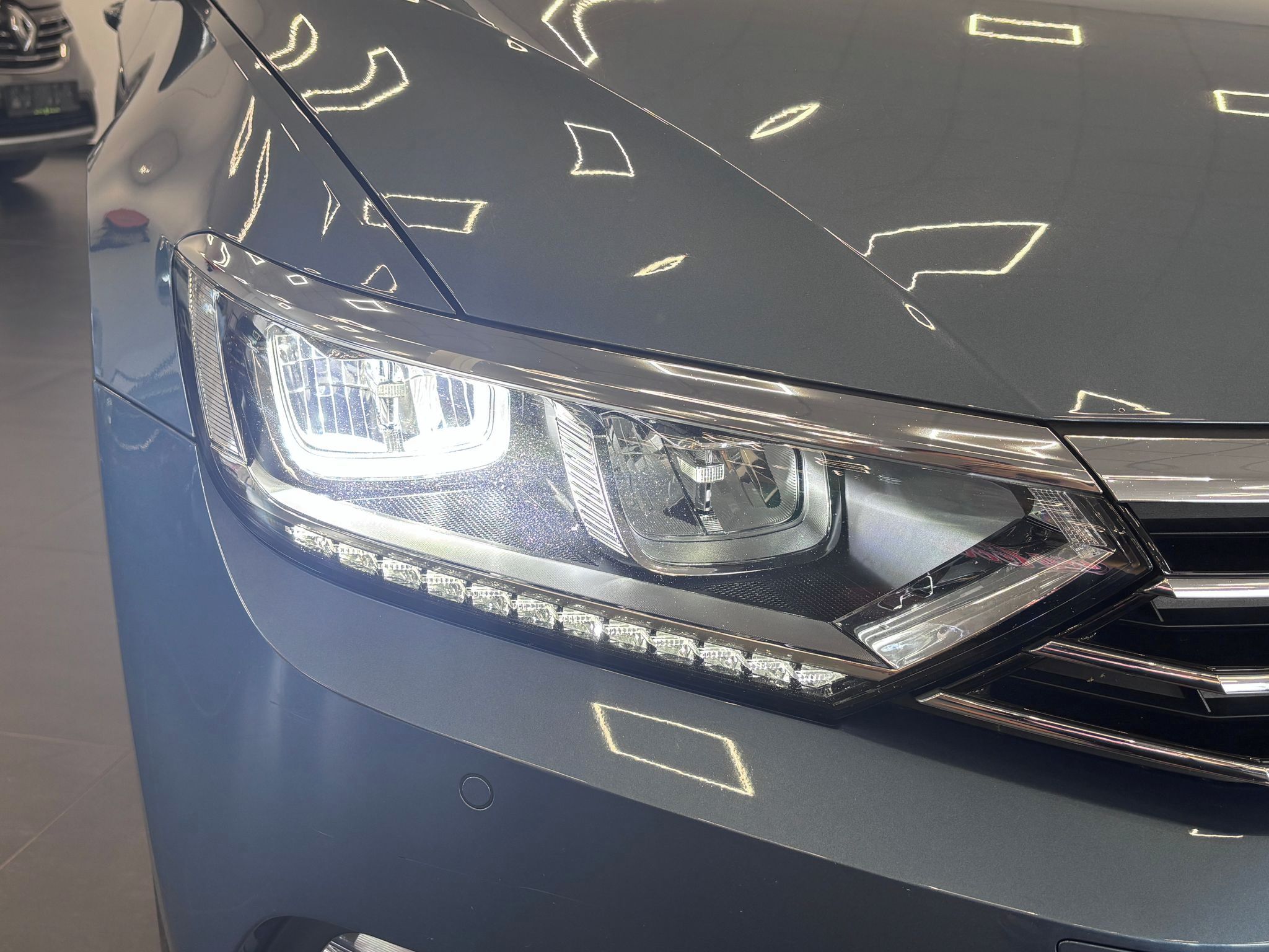 Volkswagen Passat, 110kW, 4X2, ČR - fotka 6