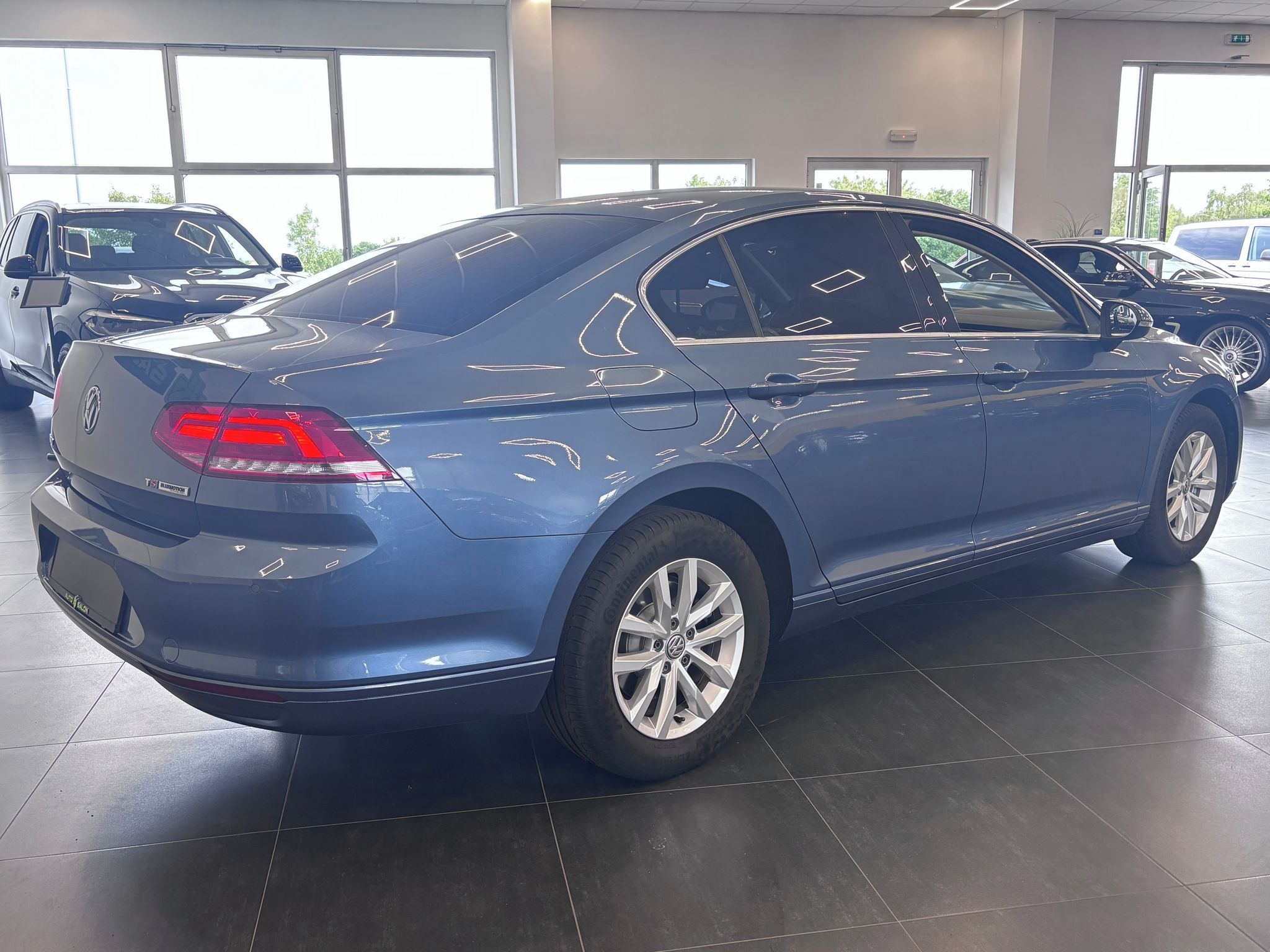 Volkswagen Passat, 110kW, 4X2, ČR - fotka 5