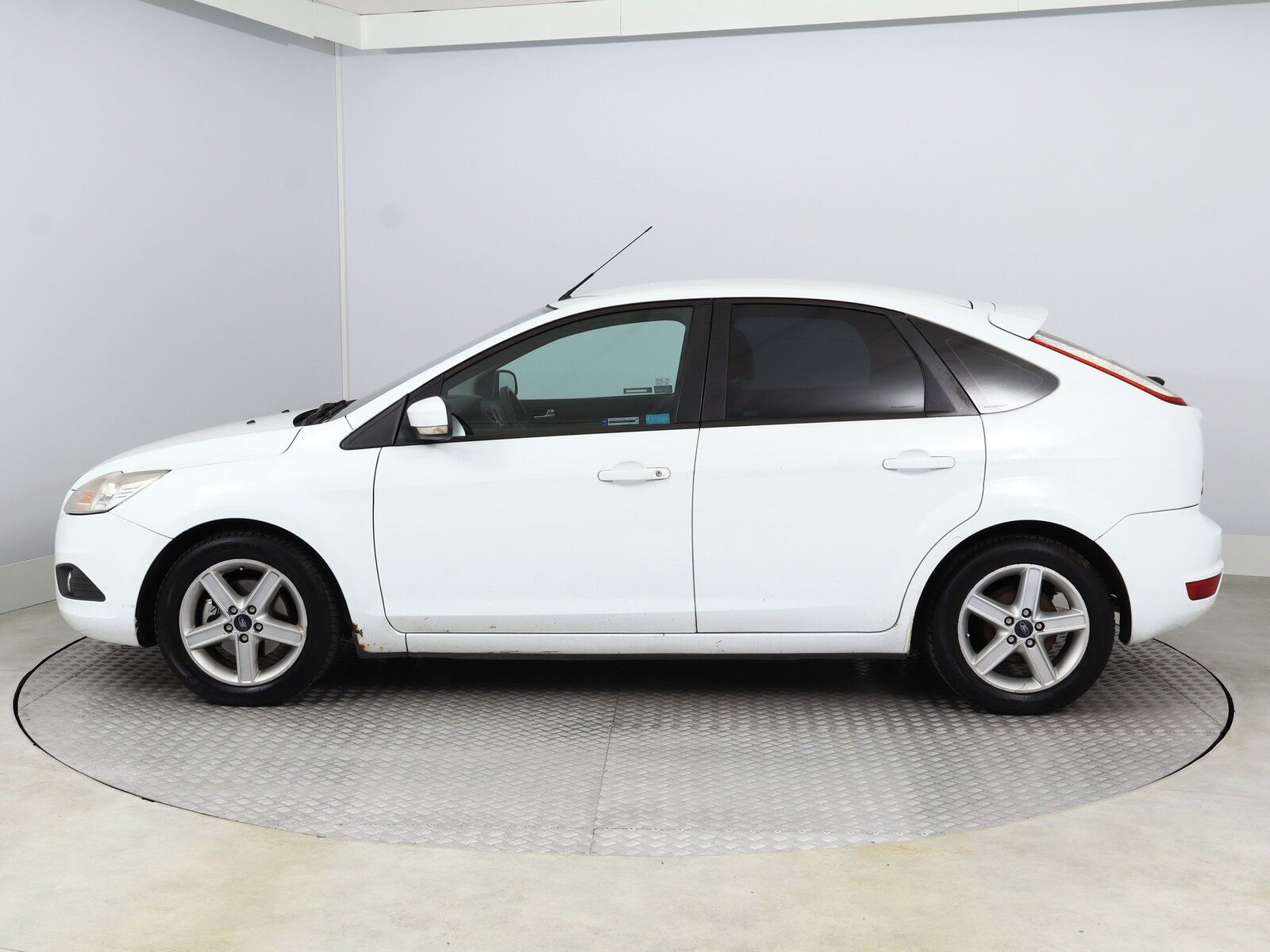 Ford Focus, 1.6 16V, po STK, Tažné - fotka 3