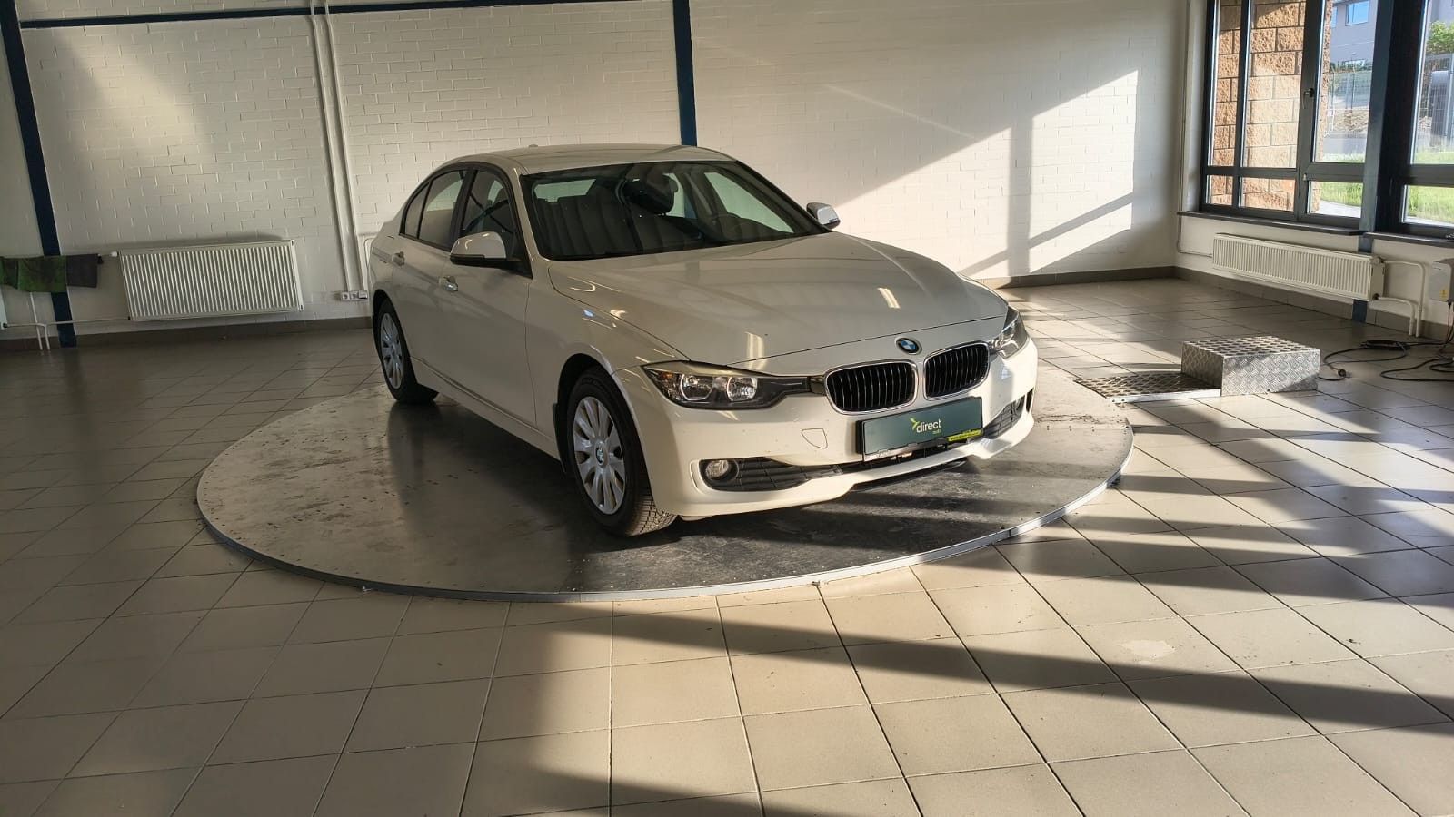 BMW Řada 3, 316D 85 kW - fotka 6