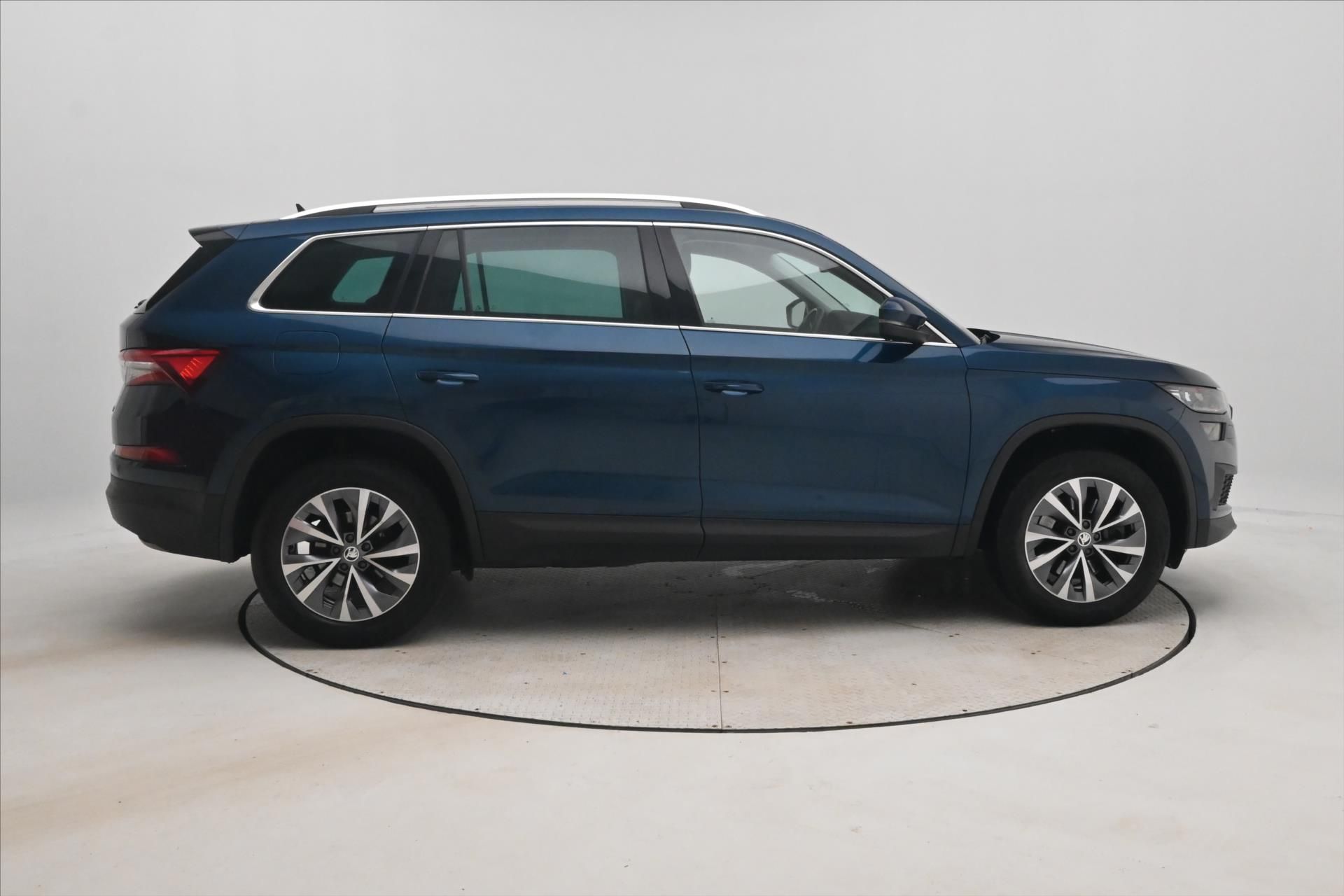 Škoda Kodiaq, 2,0 TDI 140kW DSG 4x4 Style Zá - fotka 4
