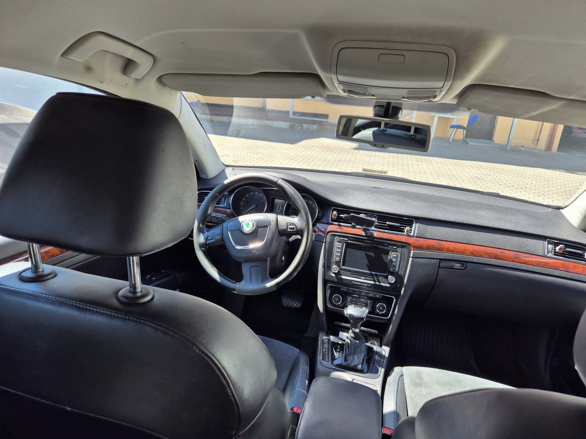 Škoda Superb, 2.0 TDI DSG - fotka 6