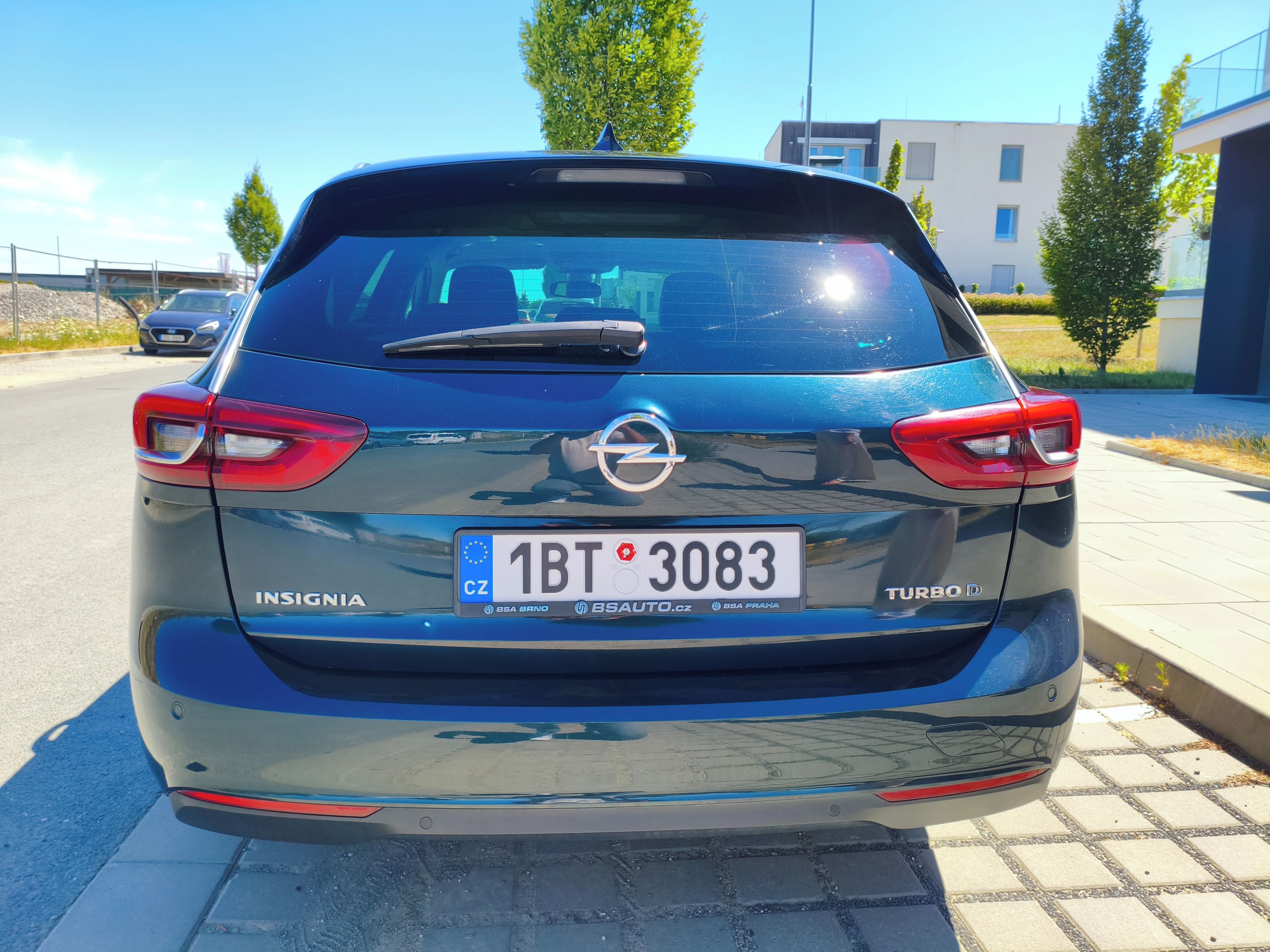 Opel Insignia, 2.0 Turbo D - fotka 4