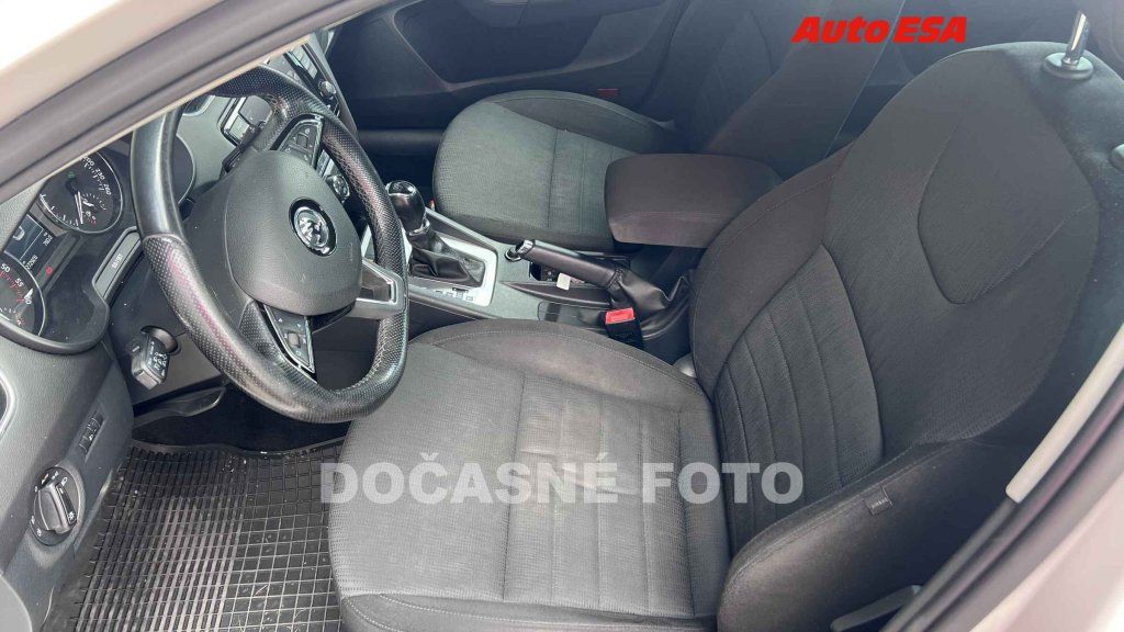 Škoda Octavia, 2.0TDi,ČR - fotka 3