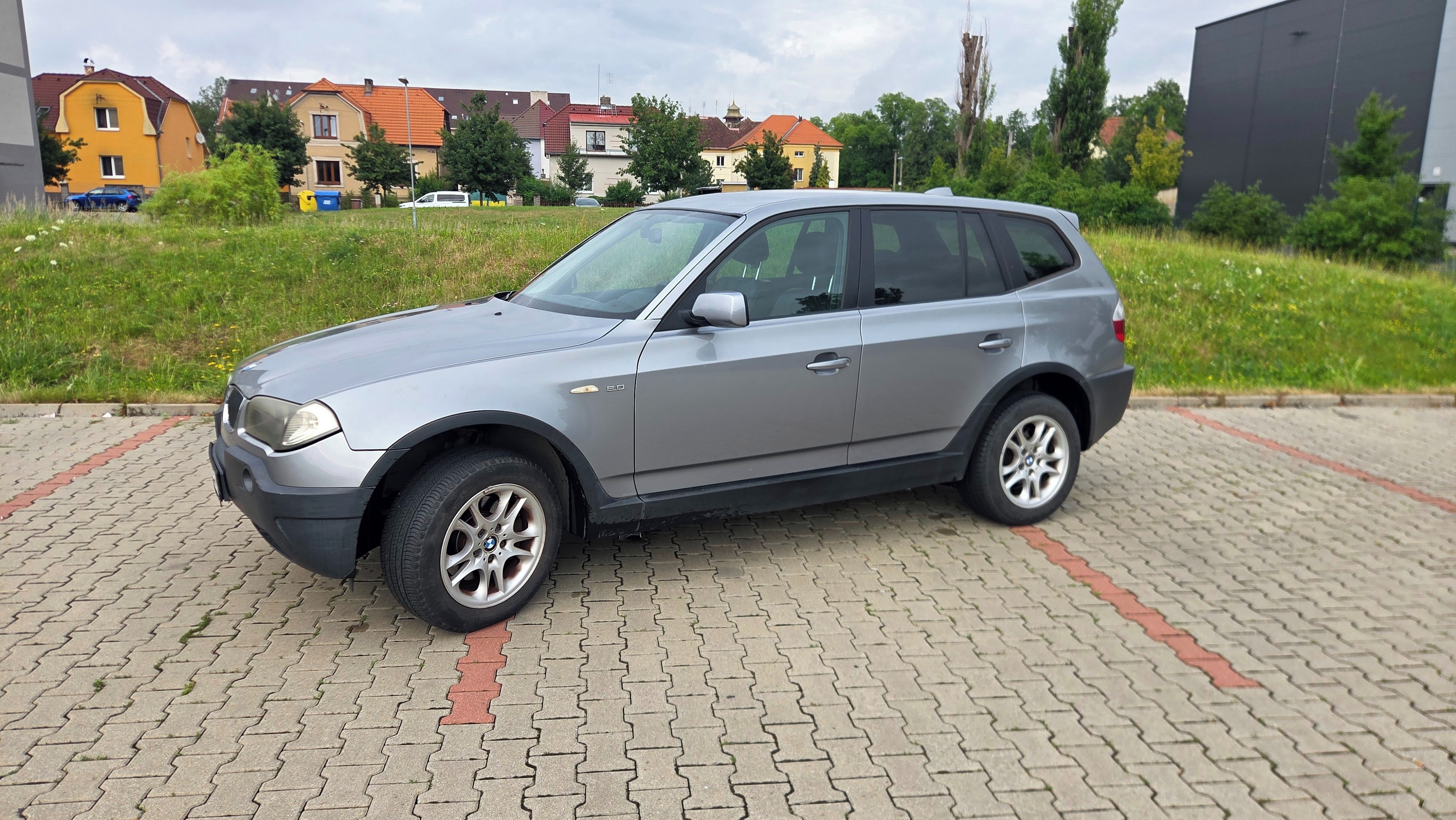 BMW X3, BMW X3 2.0i 110 kW xDrive 4x4 - fotka 3
