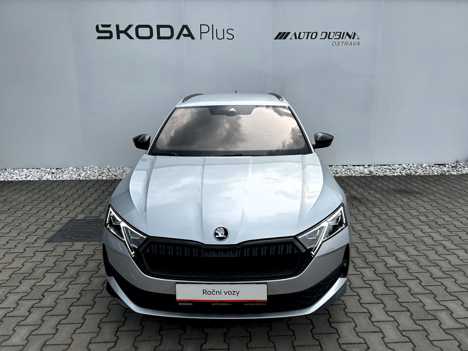 Škoda Octavia, Combi 2.0 TDI 110kW DSG Sportl - fotka 4