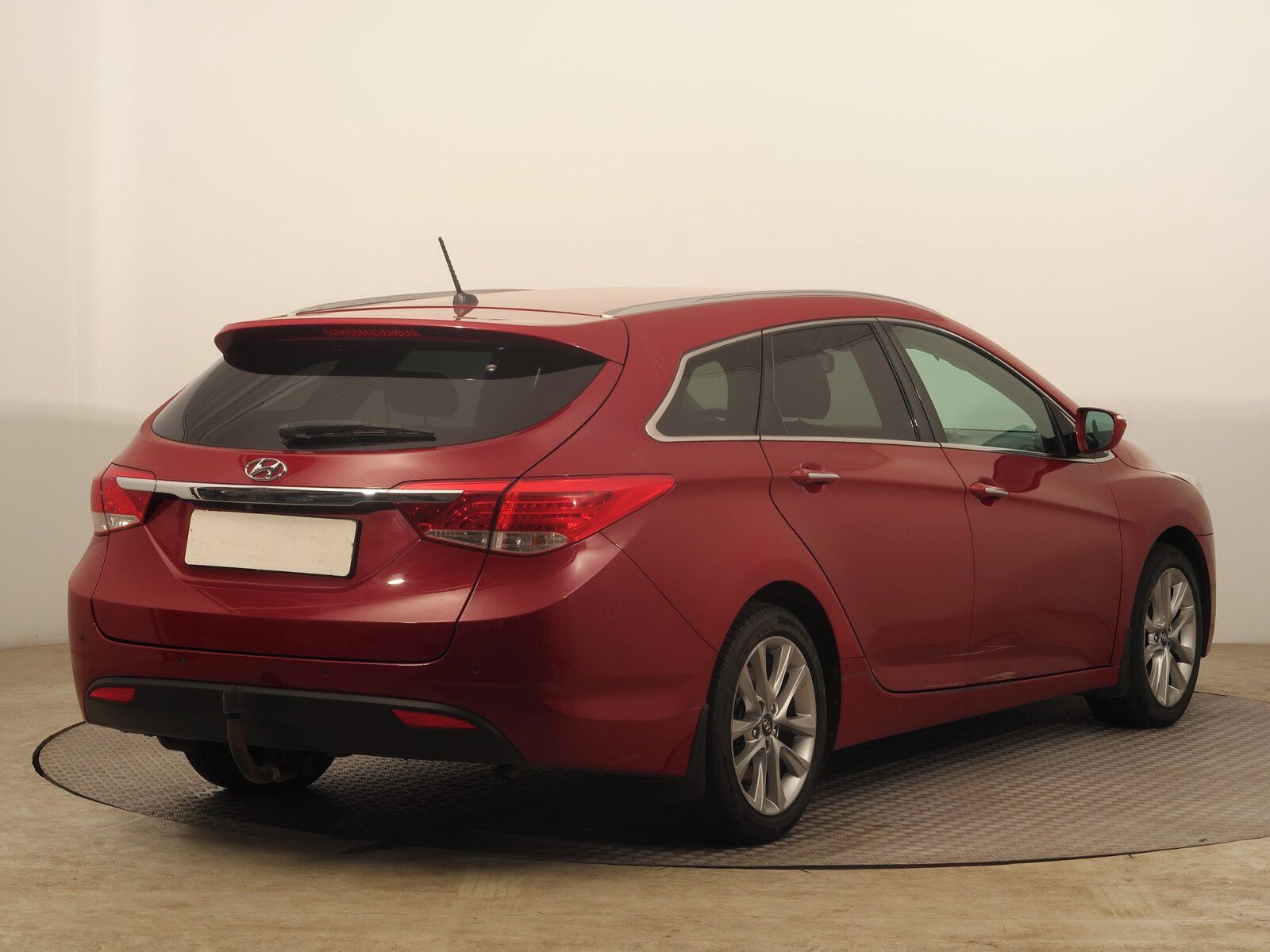 Hyundai i40, 1.7 CRDi, po STK, Tažné - fotka 5