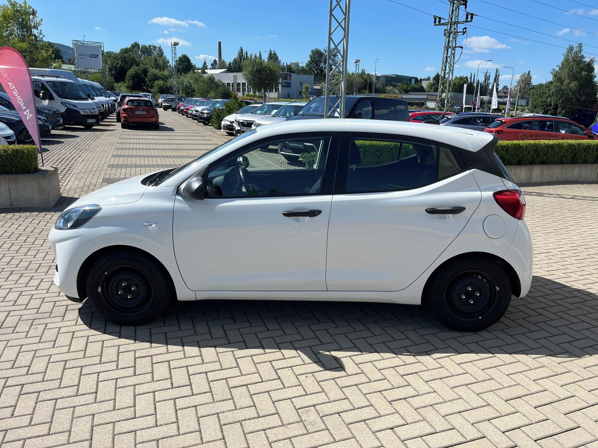 Hyundai i10, 1.0i 67k Comfort GO Automat - fotka 3
