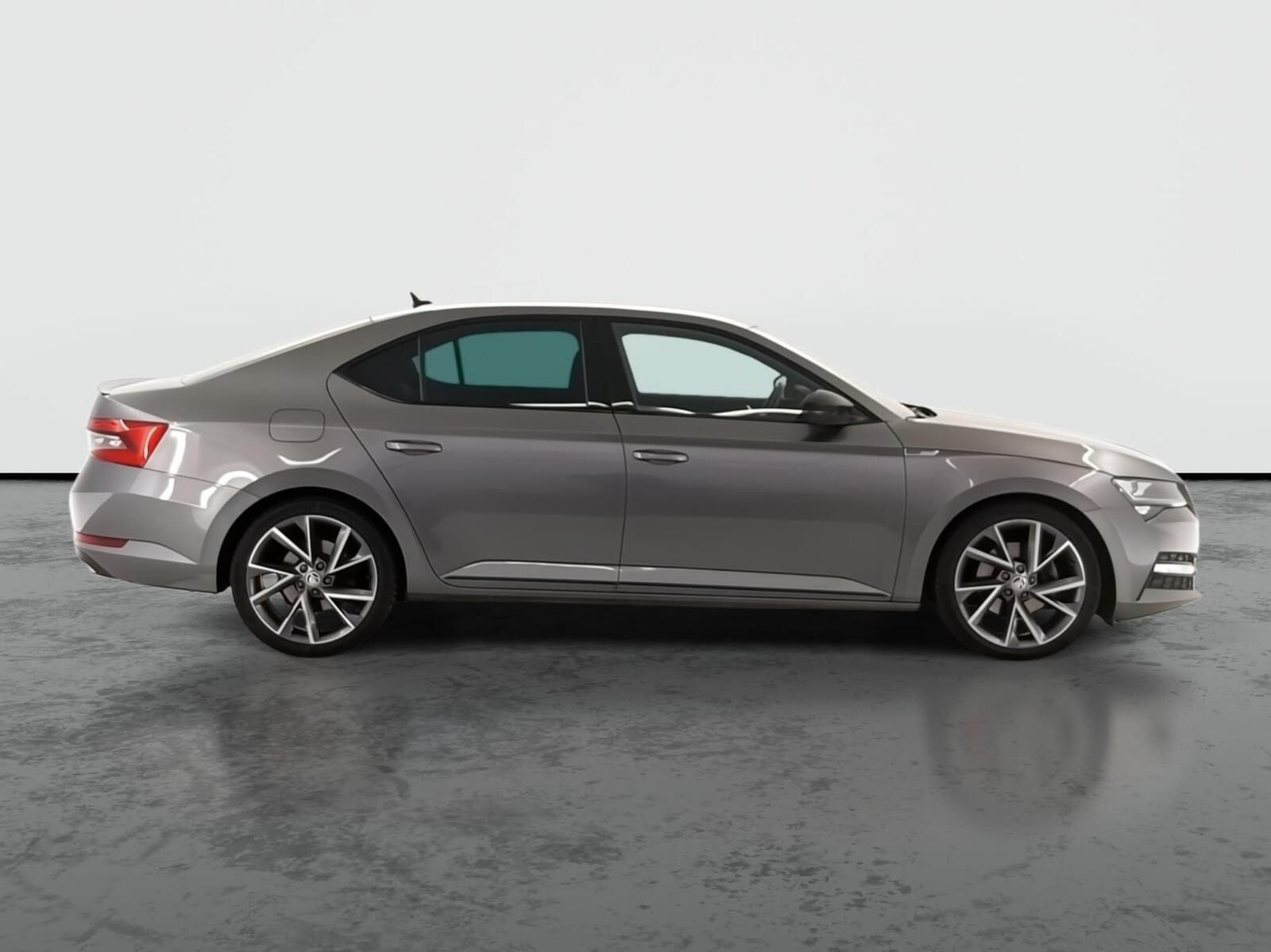 Škoda Superb, 2.0 TDI, Sportline, Automat - fotka 3