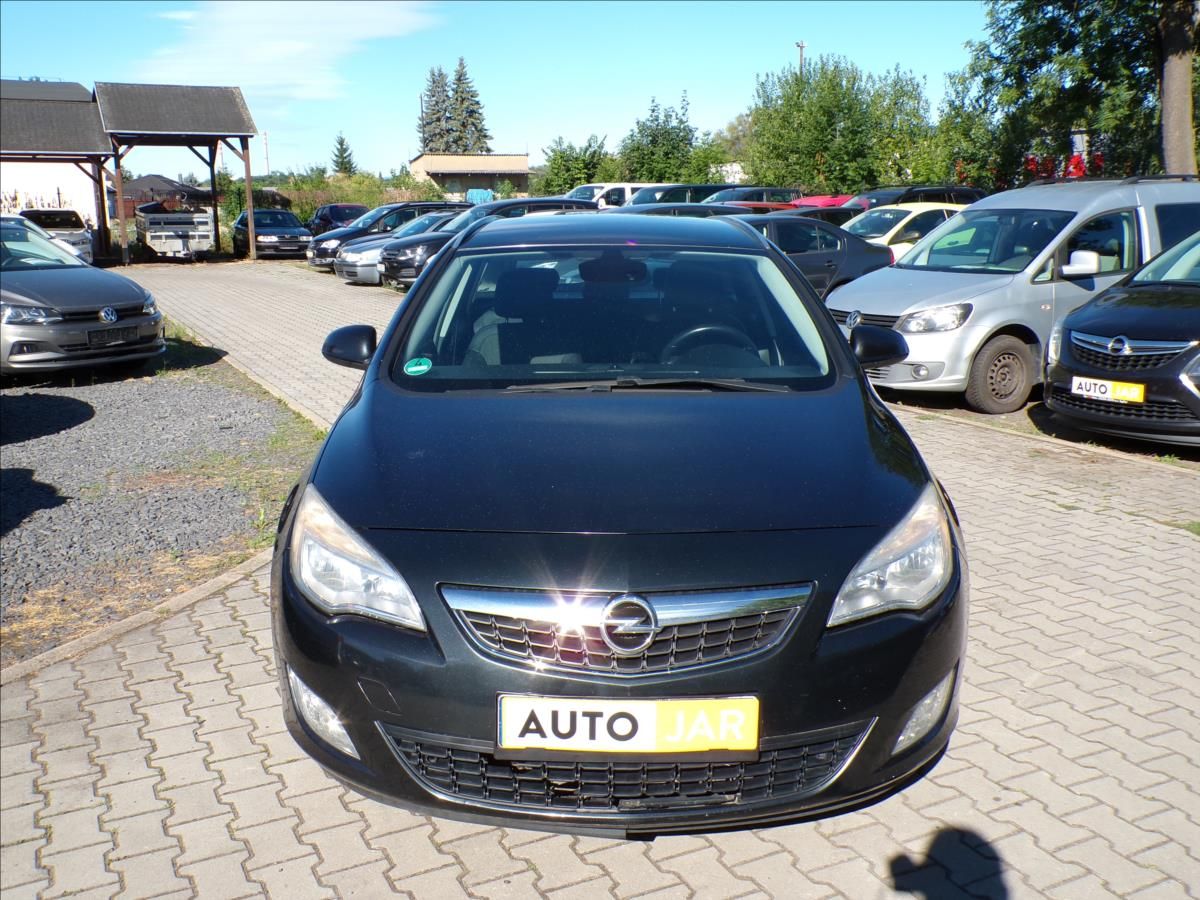 Opel Astra, 1,7 CDTi - fotka 2