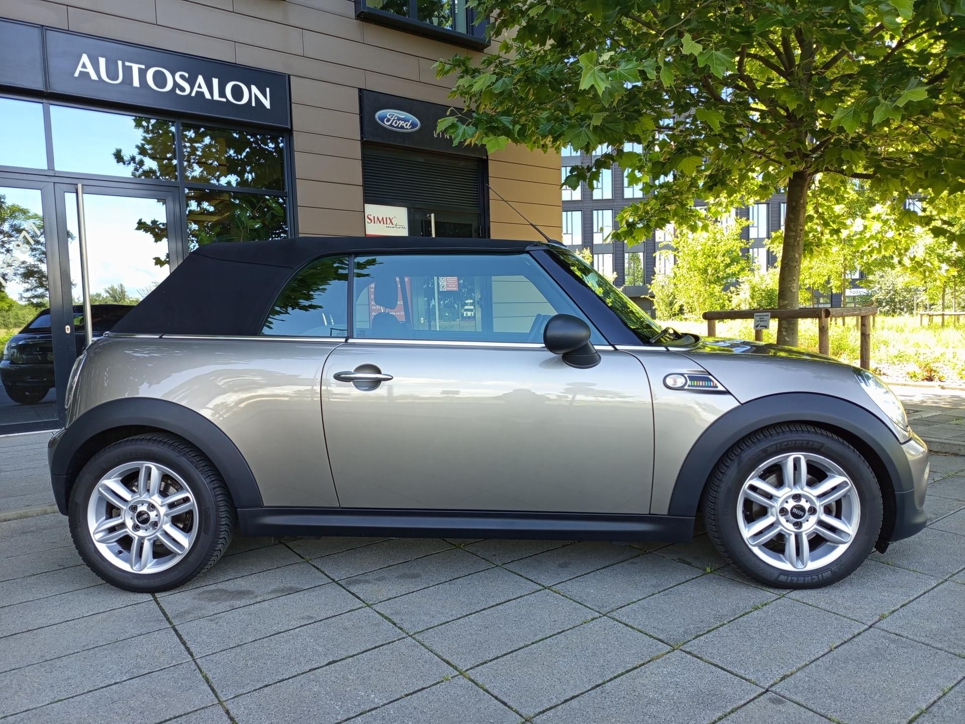 Mini Cooper, One Cabrio,chili II,navi,xenon - fotka 2