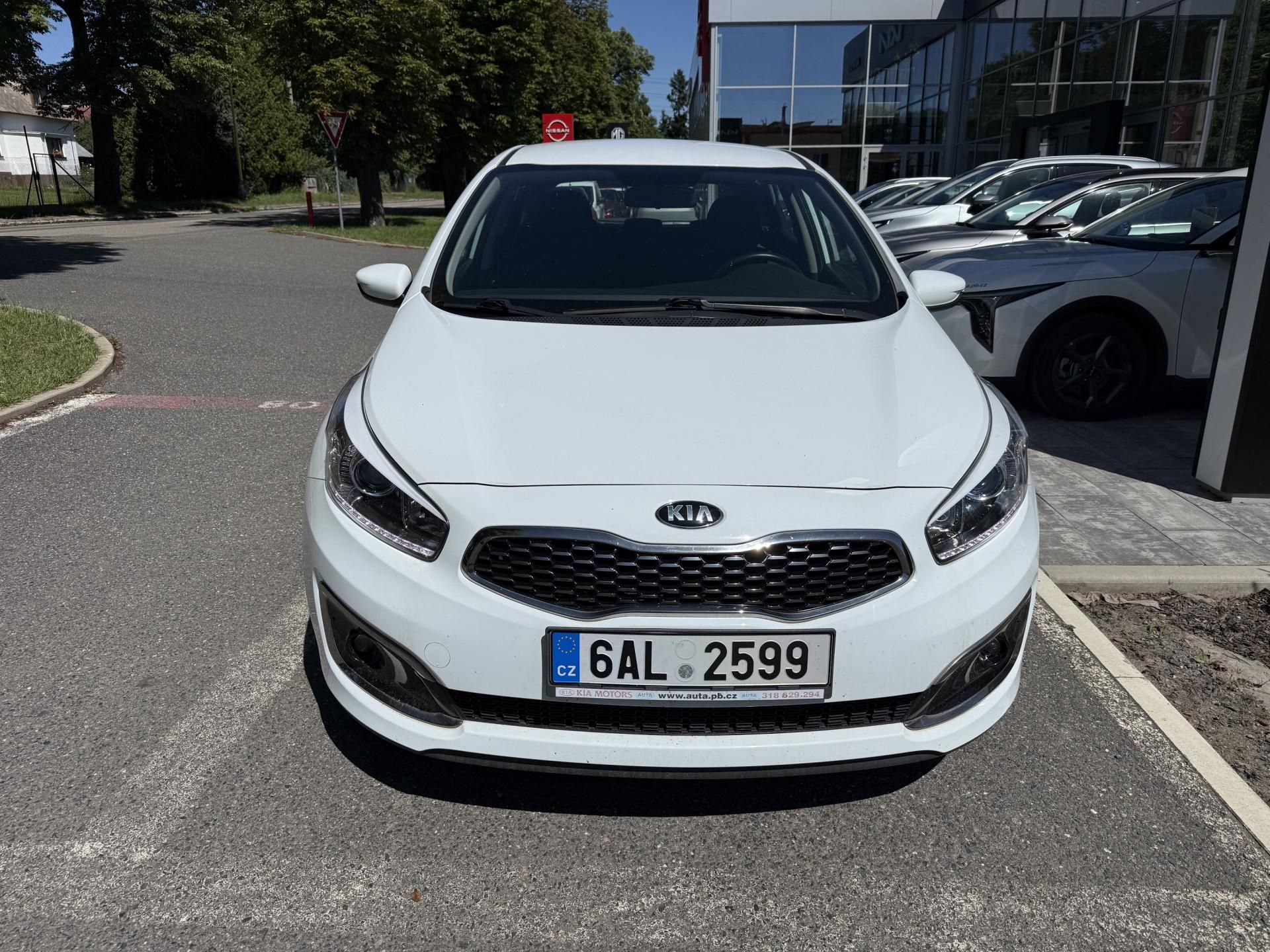Kia Cee´d, 1.6 GDi 99kw - fotka 2
