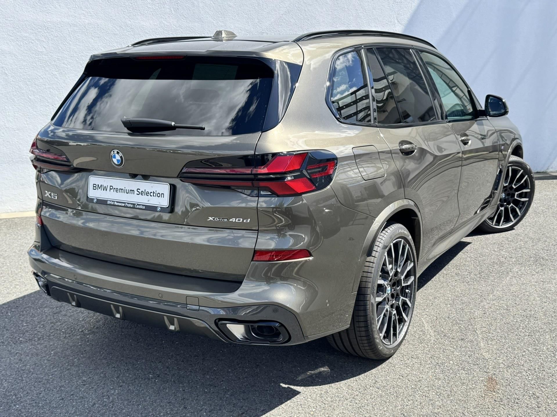 BMW X5, X5 xDrive40d - fotka 2