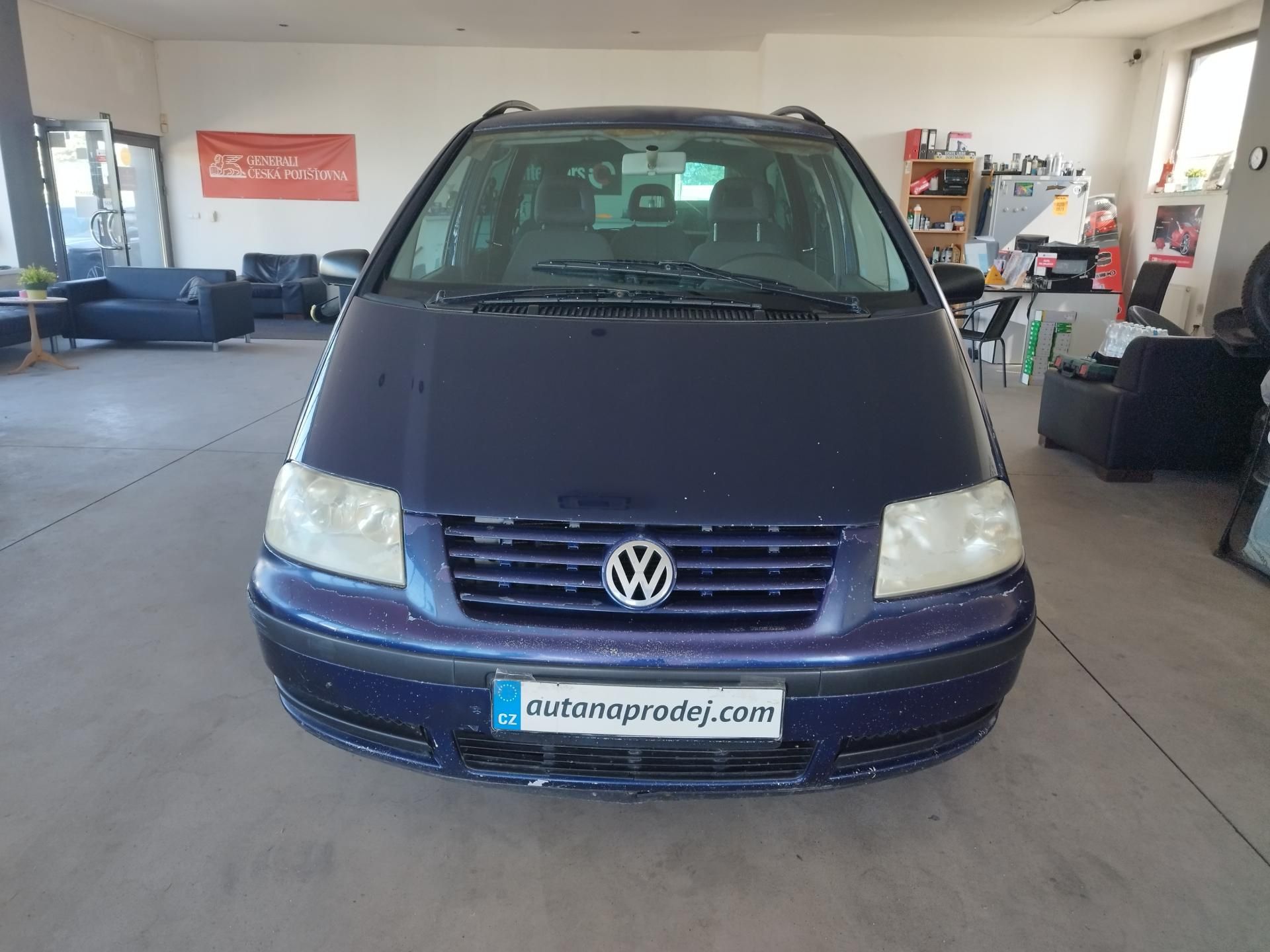 Volkswagen Sharan, 1,9TDI,85KW,7MÍST,TAŽNÝ,KLIMA - fotka 2
