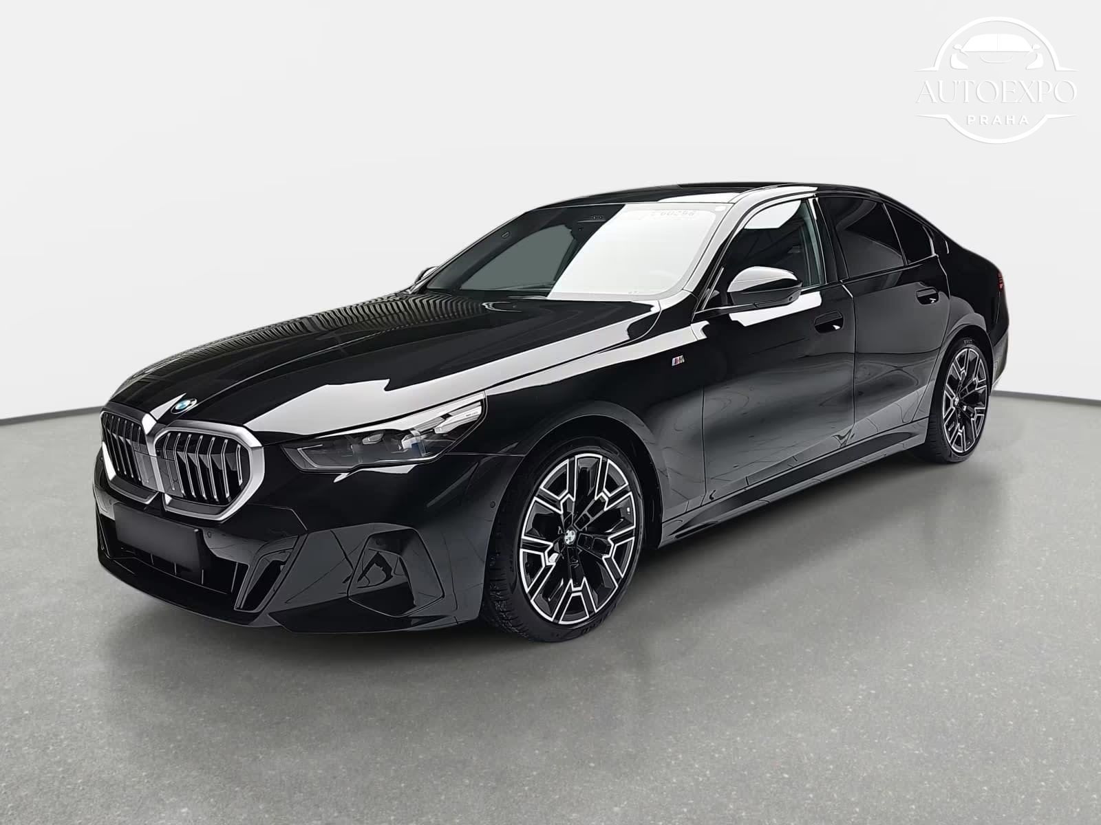 BMW Řada 5, 520D XDRIVE M-SPORT