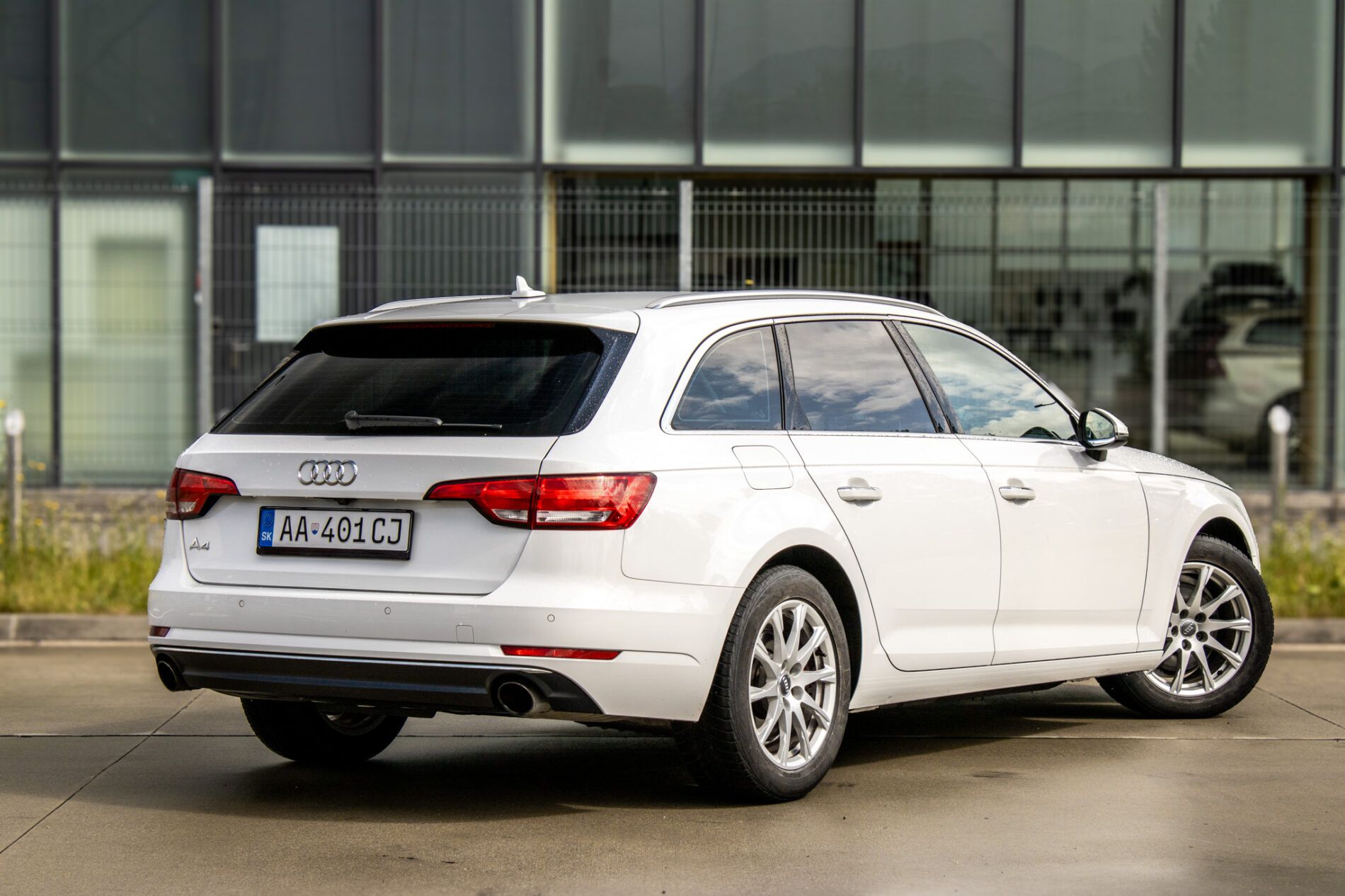 Audi A4 Avant - fotka 5