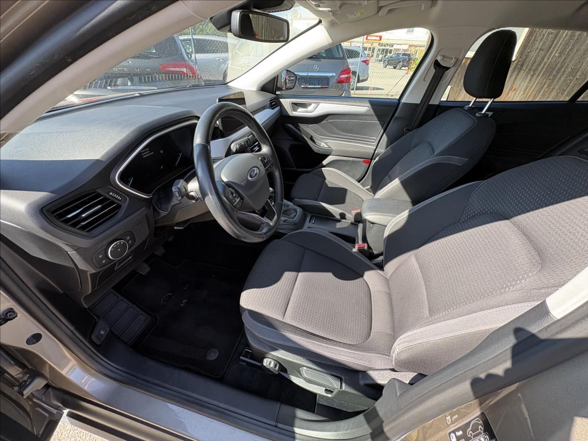 Ford Focus, 1,5 TDCi88kW Led,ACC,Kamer,Výh - fotka 3