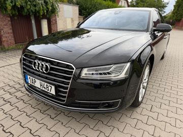 Audi A8 3.0TDI 1.majitel DPH