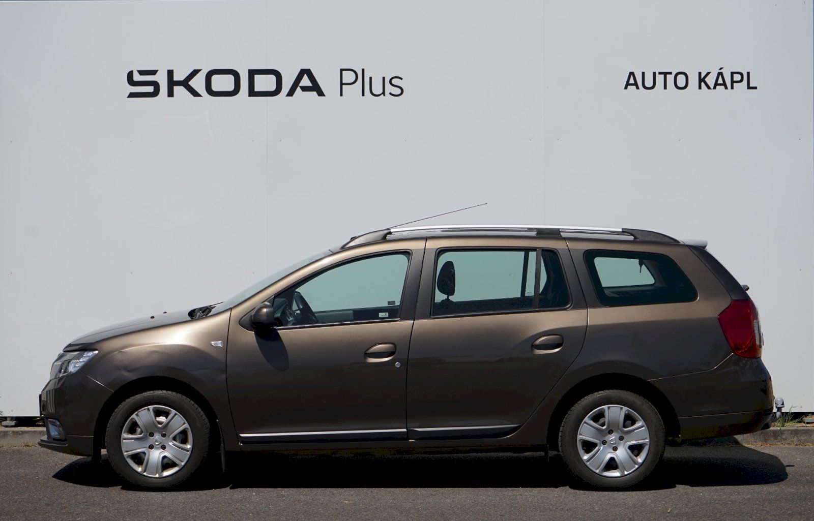 Dacia Logan, 1.0 SCE - tažné - fotka 5