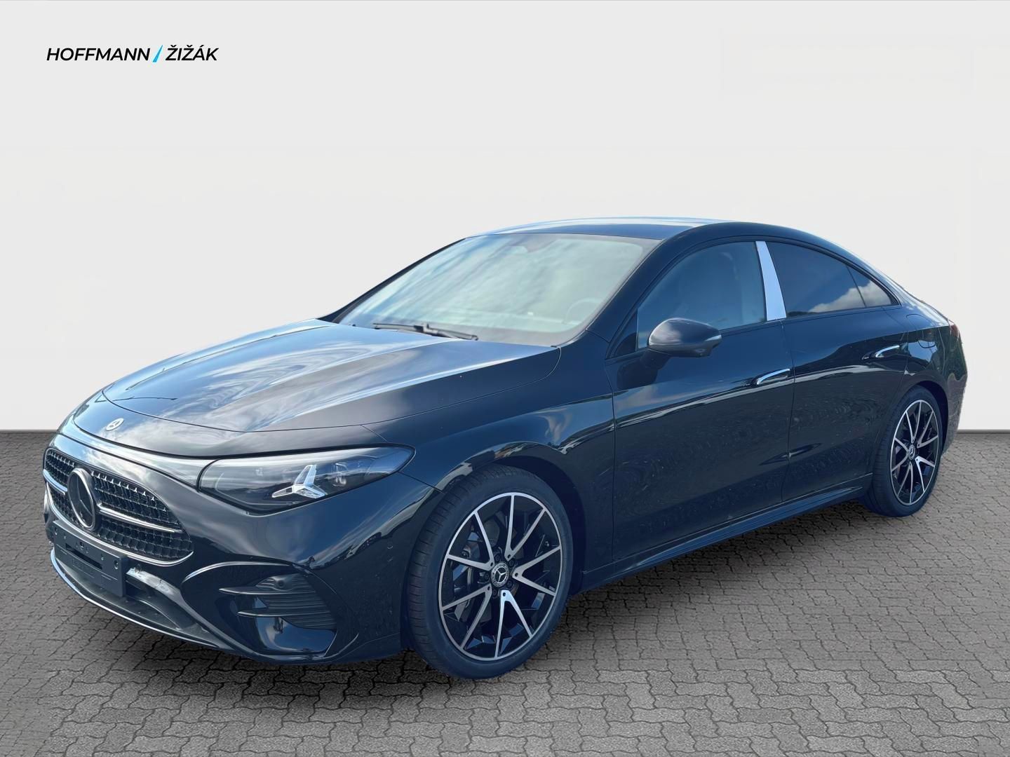 Mercedes-Benz, CLA 220 4MATIC