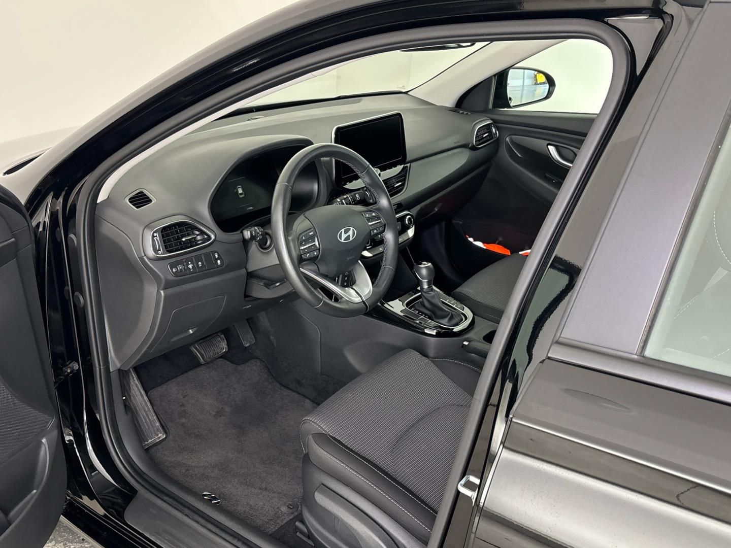 Hyundai i30, 1.5 T-GDI / 103 kW Smart DCT - fotka 6