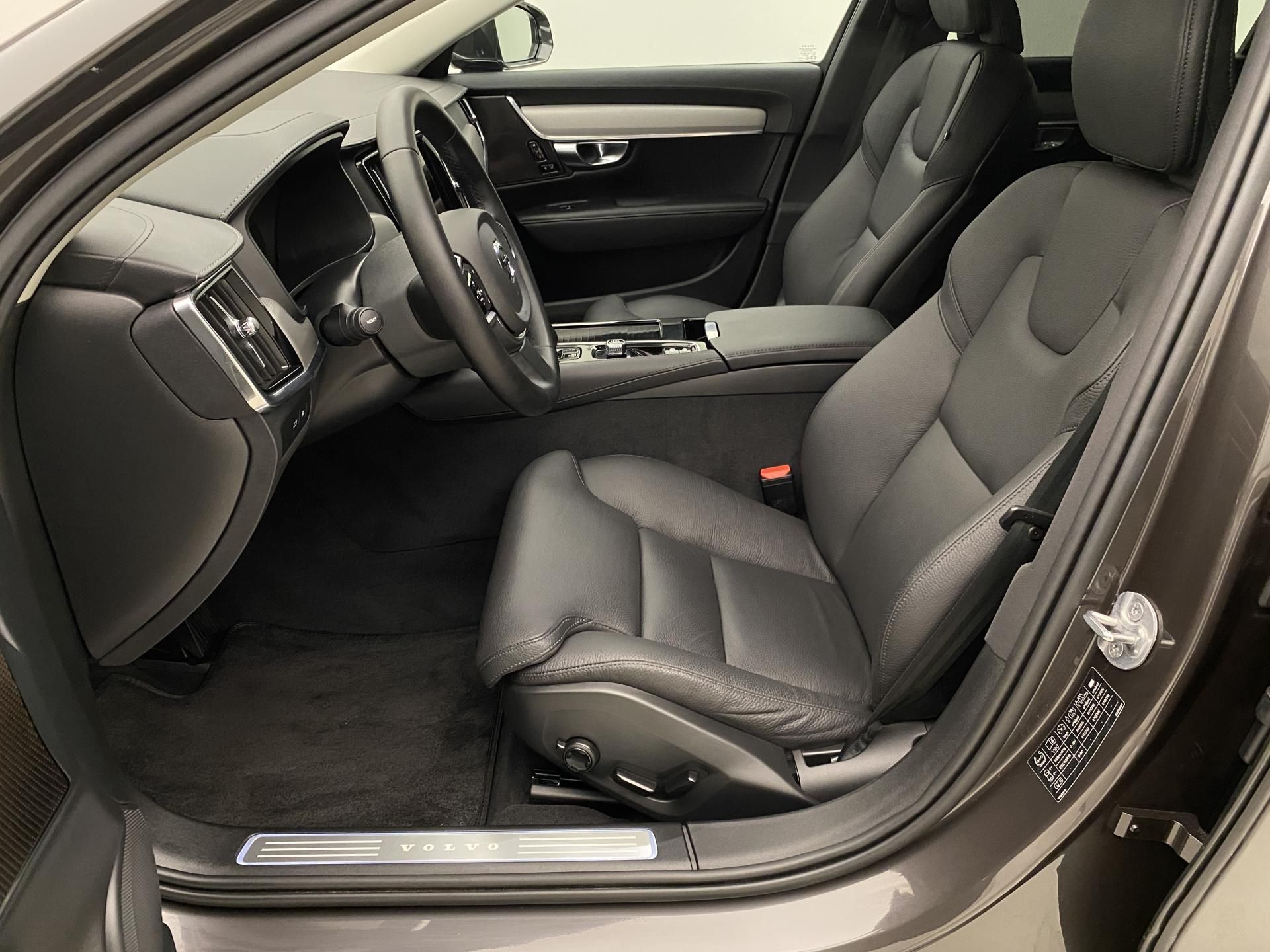 Volvo V90, T6 AWD RECHARGE BRIGHT PLUS - fotka 3