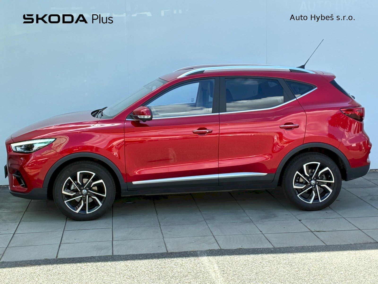 MG ZS, 1,0 TGI / 82 kW Exclusive 6AT - fotka 3