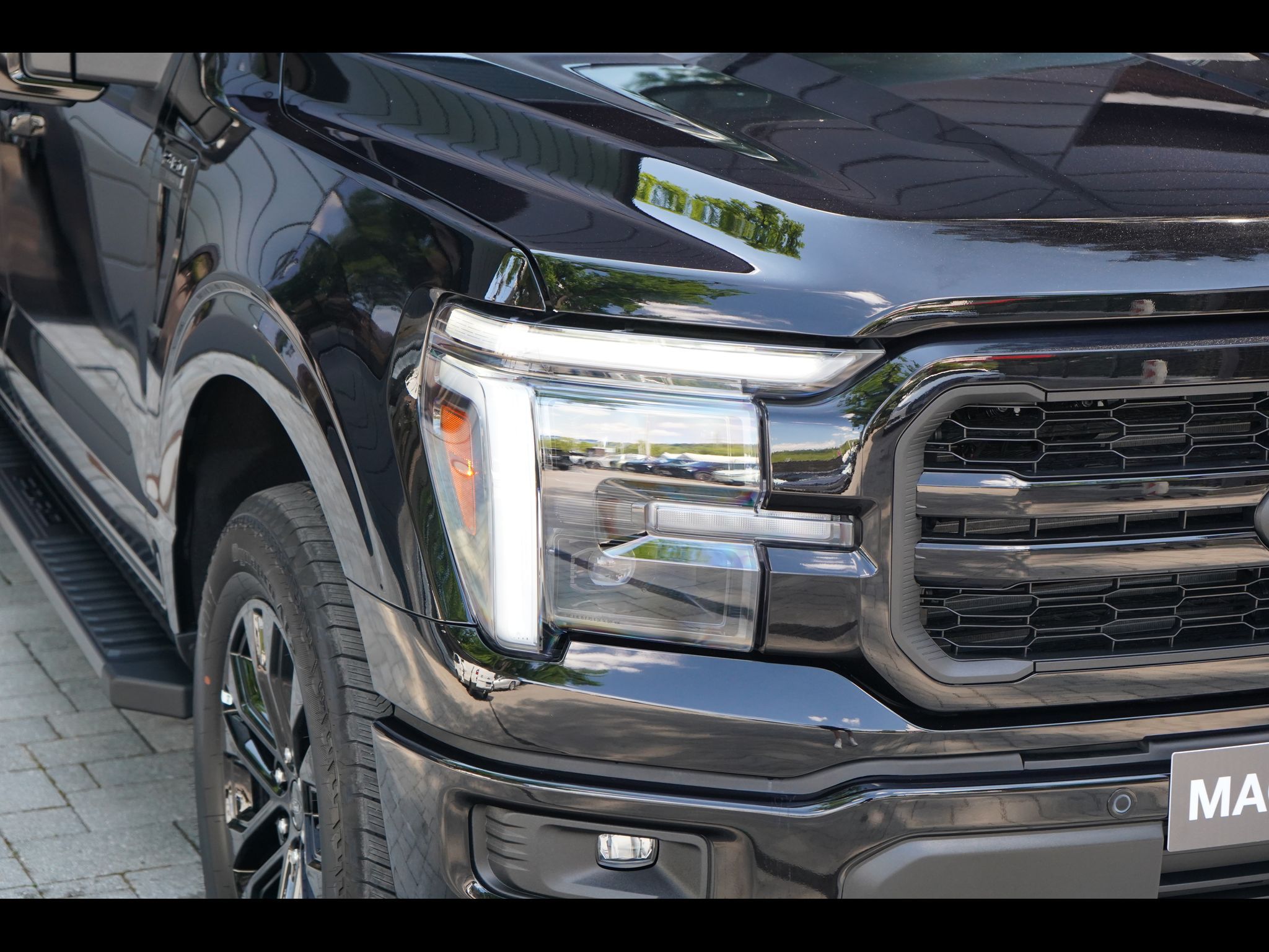 Ford F-150, Lariat 5,0 298 kW - fotka 4