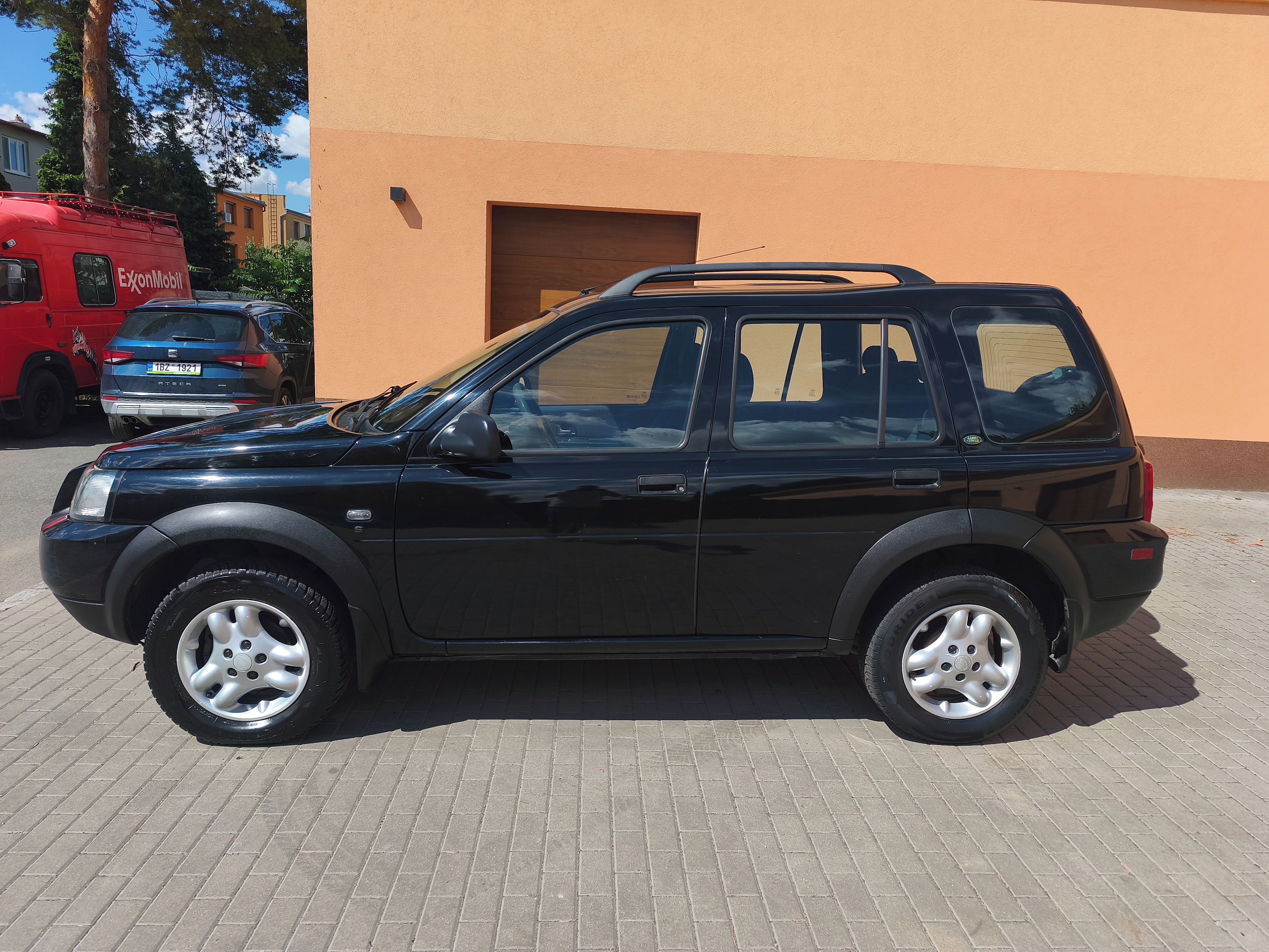 Land Rover Freelander, 2.0 TD4, BEZ KOROZE, PĚKNÝ STA - fotka 3