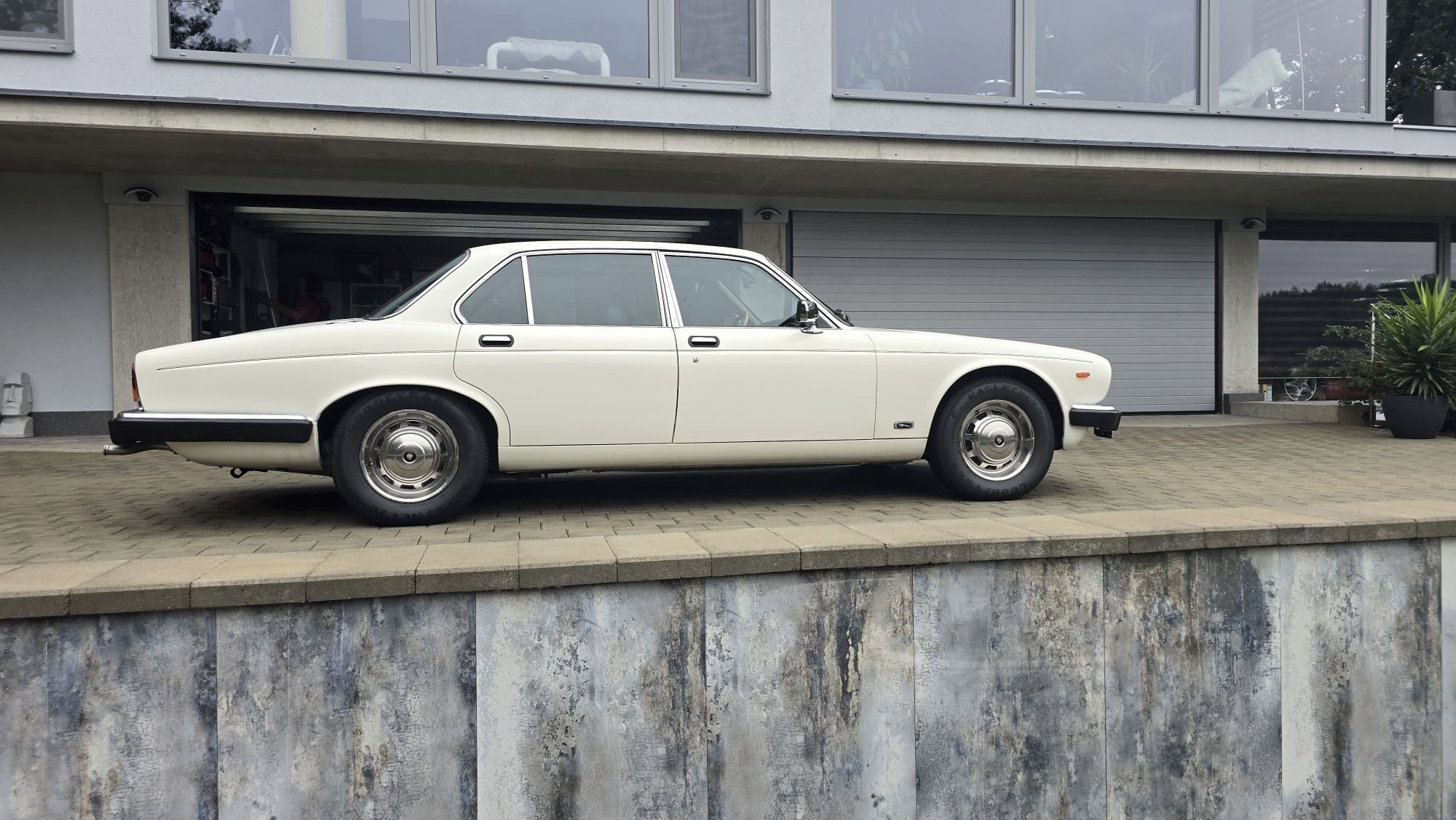 Jaguar XJ6 - fotka 3