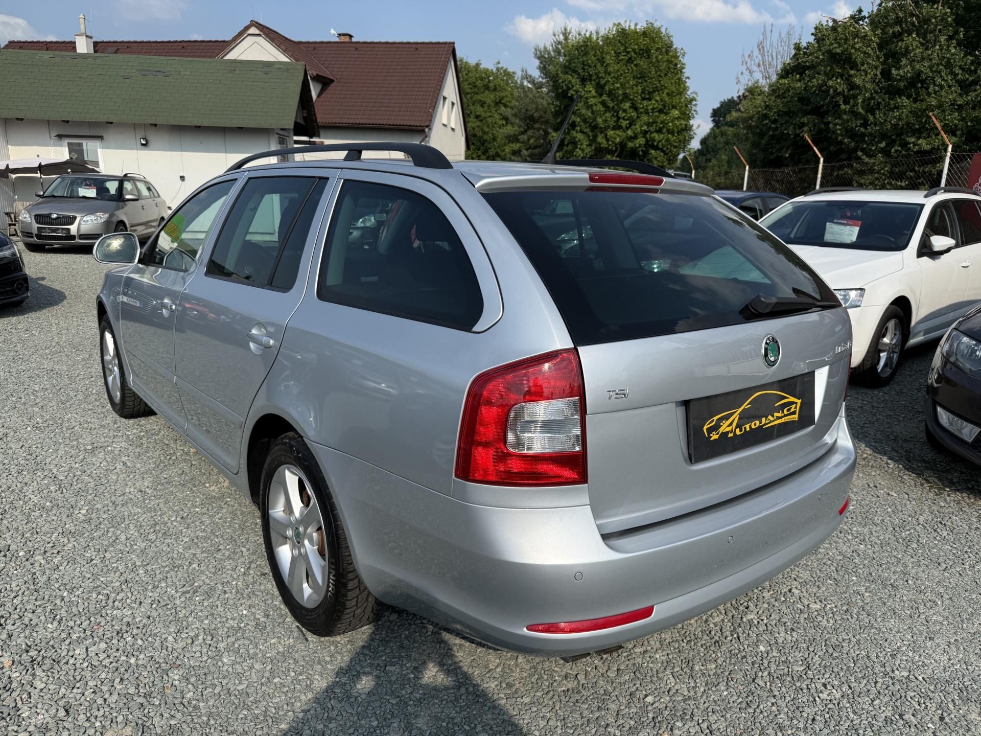 Škoda Octavia, 1.4 TSI FAMILY - fotka 4