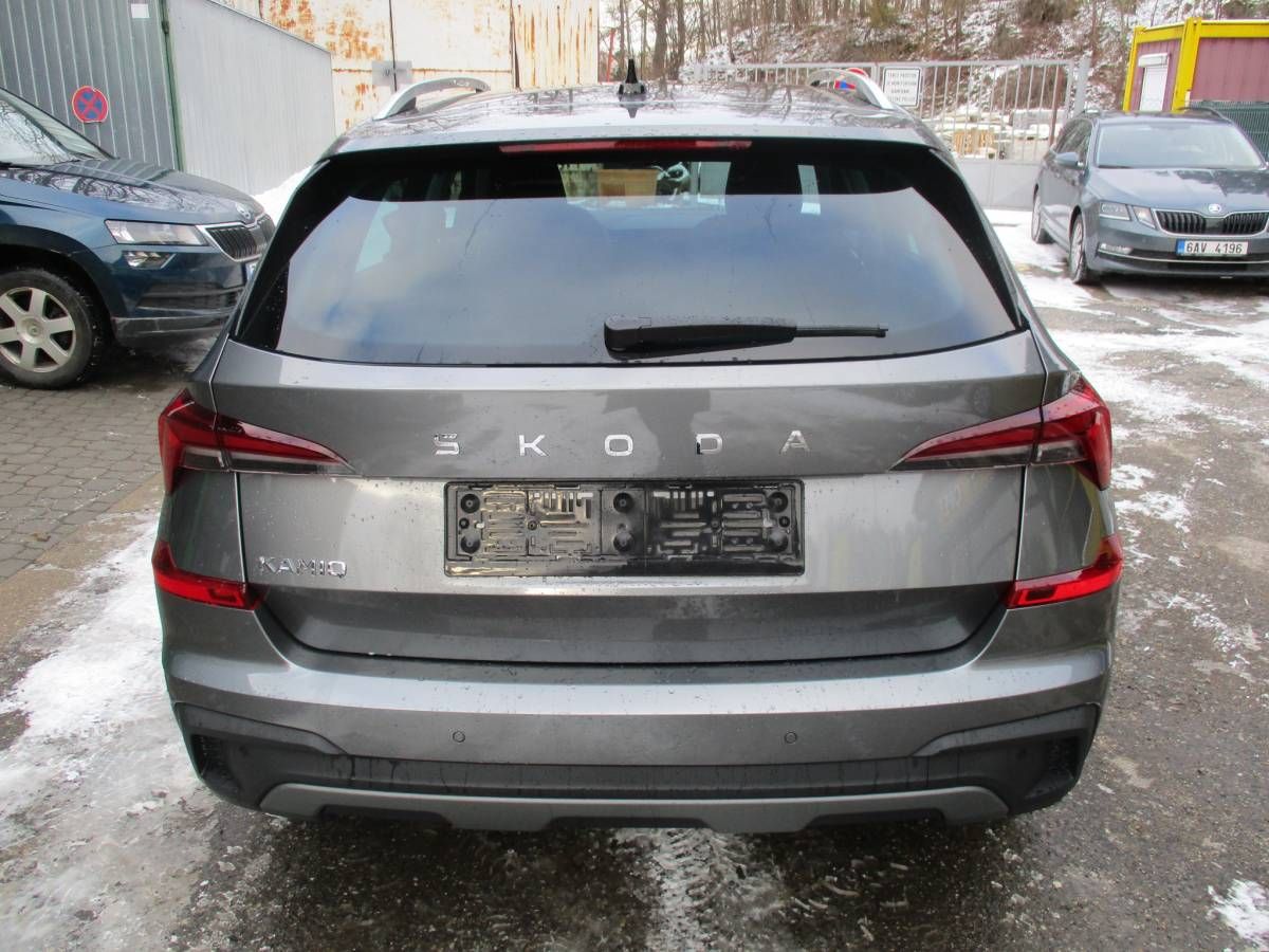 Škoda Kamiq, Top Selection 1,0TSI 85kW DSG/ - fotka 6