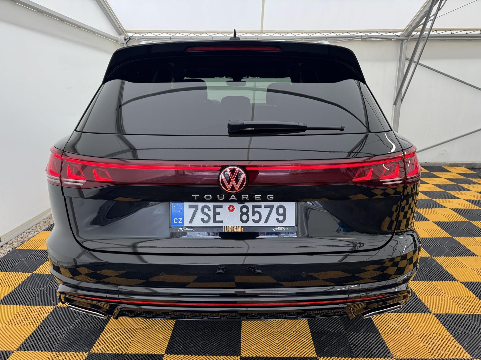 Volkswagen Touareg, 3.0Tdi*1-MAJ*DPH*HUD*R-LINE* - fotka 6