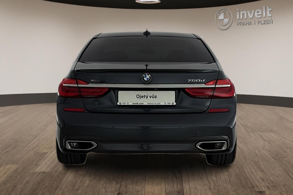 BMW Řada 7, 750d xDrive - fotka 4