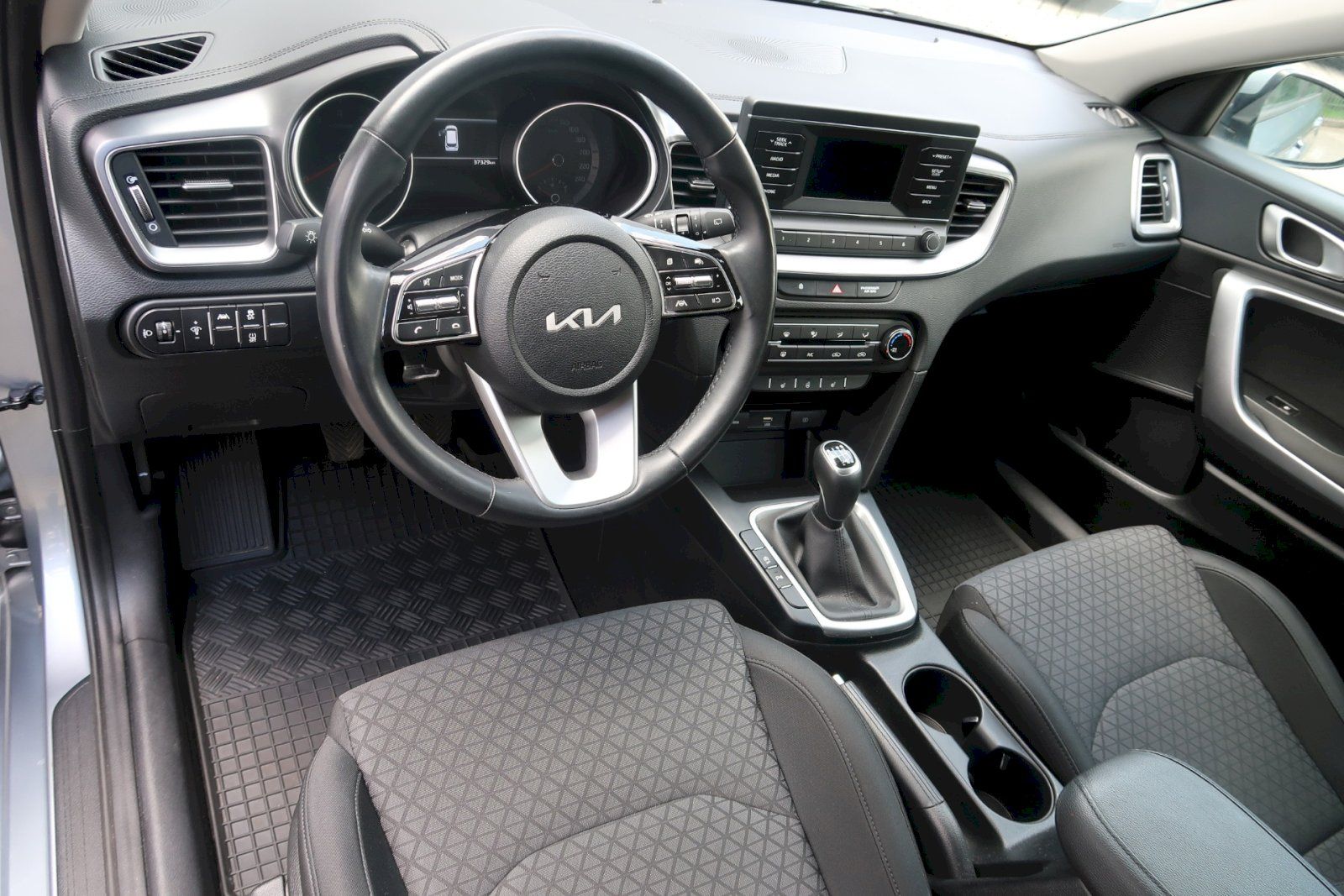 Kia Cee´d, Sportswagon 1,0 T-GDI/88 kW - fotka 6