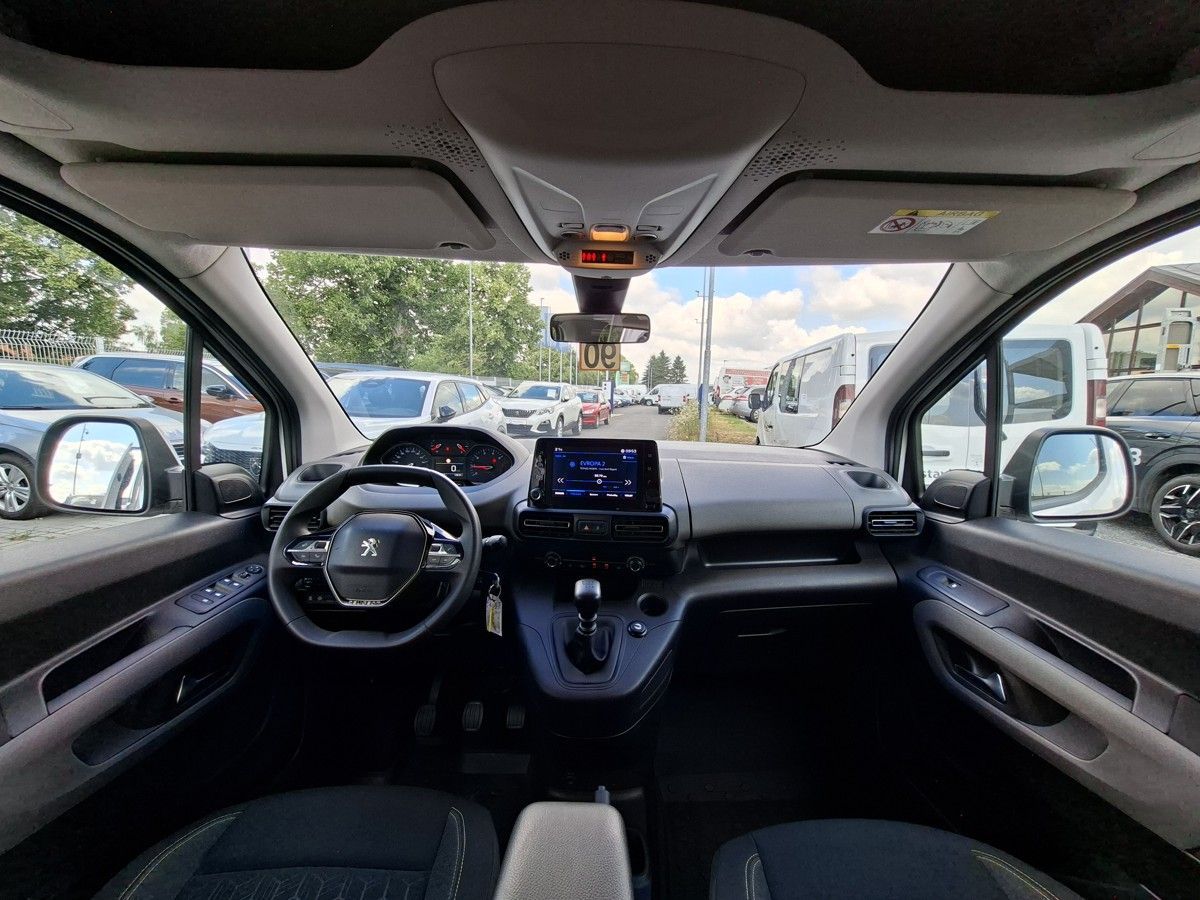 Peugeot Rifter, ACTIVE 1.2 PT 110k M6 - fotka 2
