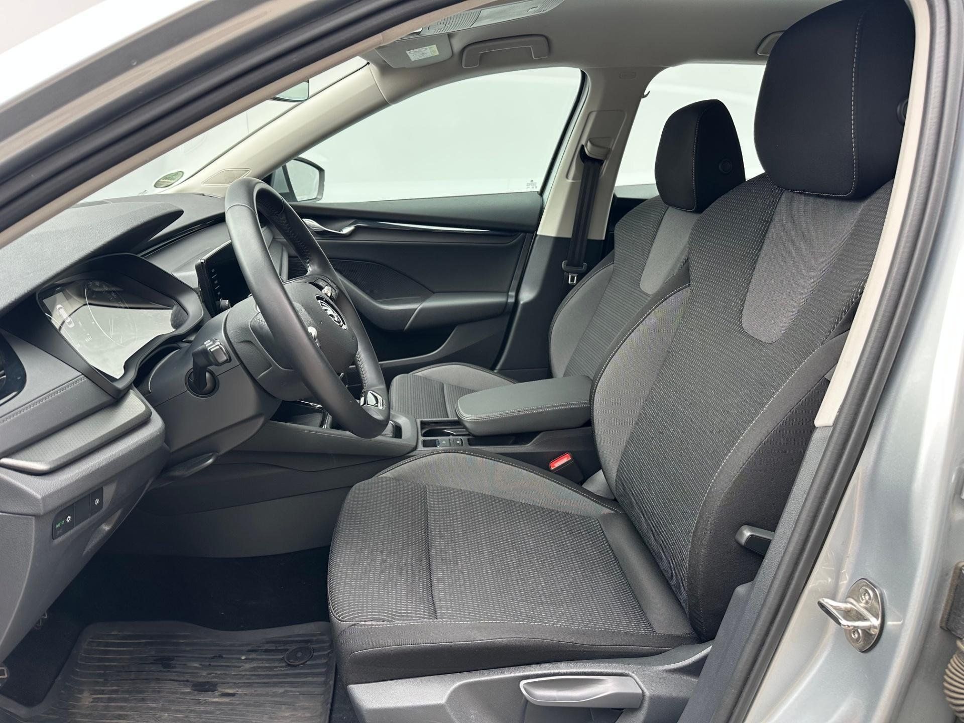 Škoda Octavia, Octavia 1.5 TSI 110kW Ambition - fotka 6