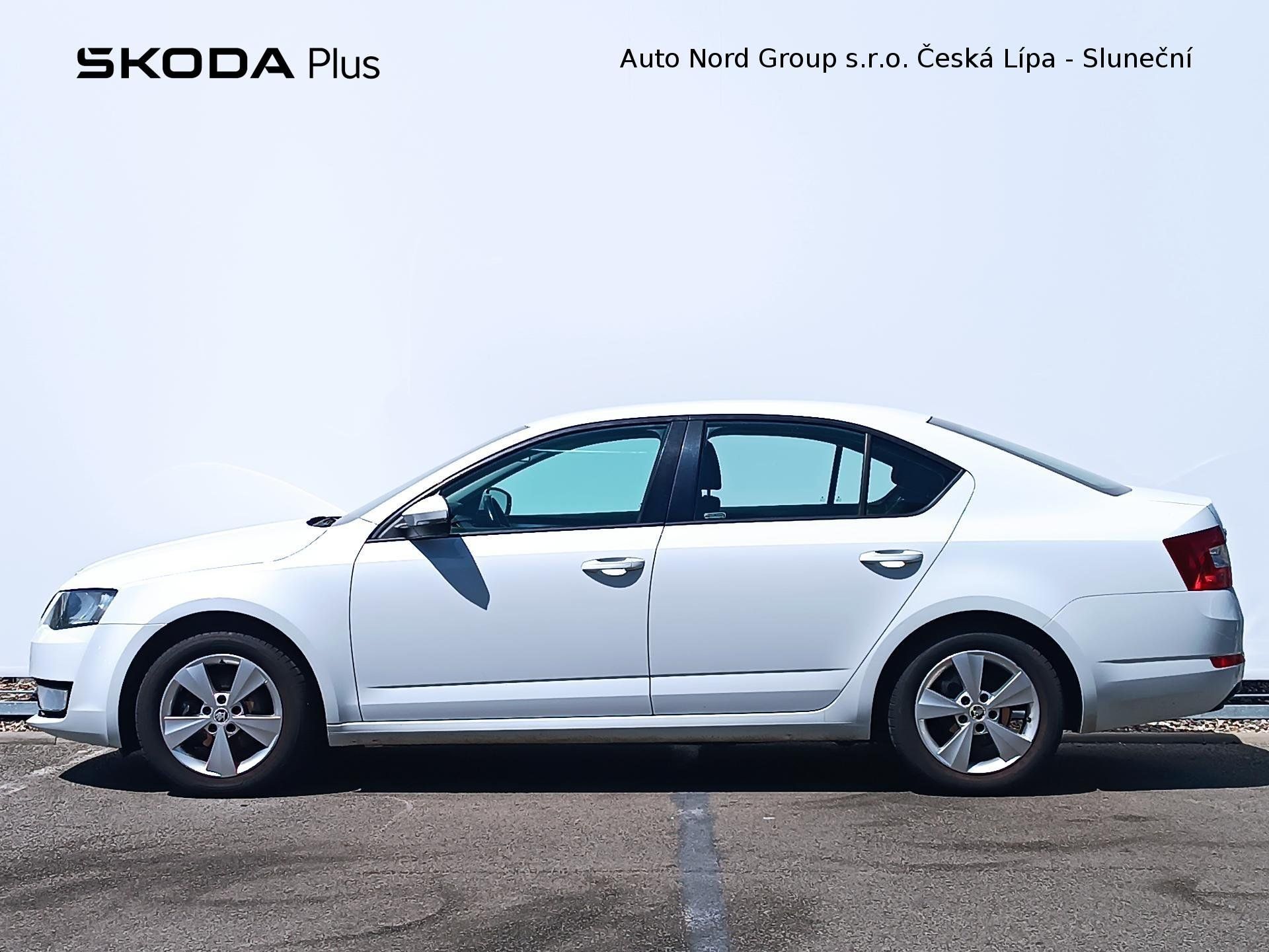 Škoda Octavia, Octavia Style 1,6TDi / 81kw - fotka 3