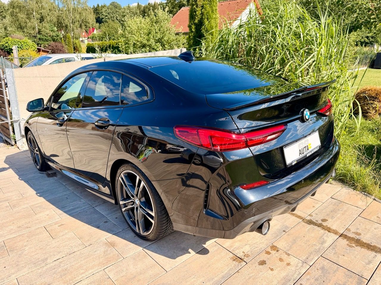 BMW Řada 2, Grand Coupé 218d M-Paket ČR TZ - fotka 3