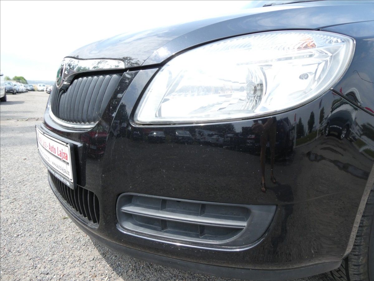 Škoda Roomster, 1,4 16V 63kW Style,závěs,auto - fotka 4