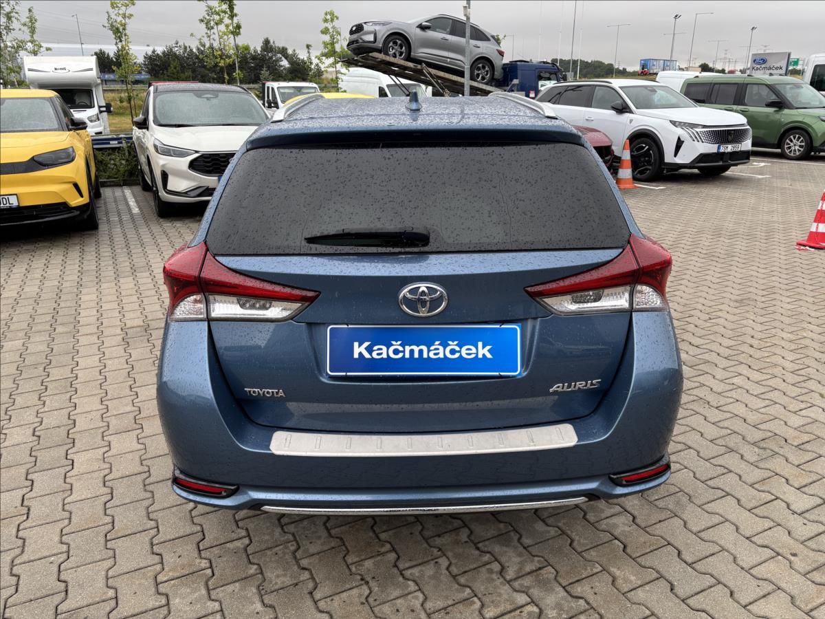 Toyota Auris, 1,6 Active Trend 97kW - fotka 4