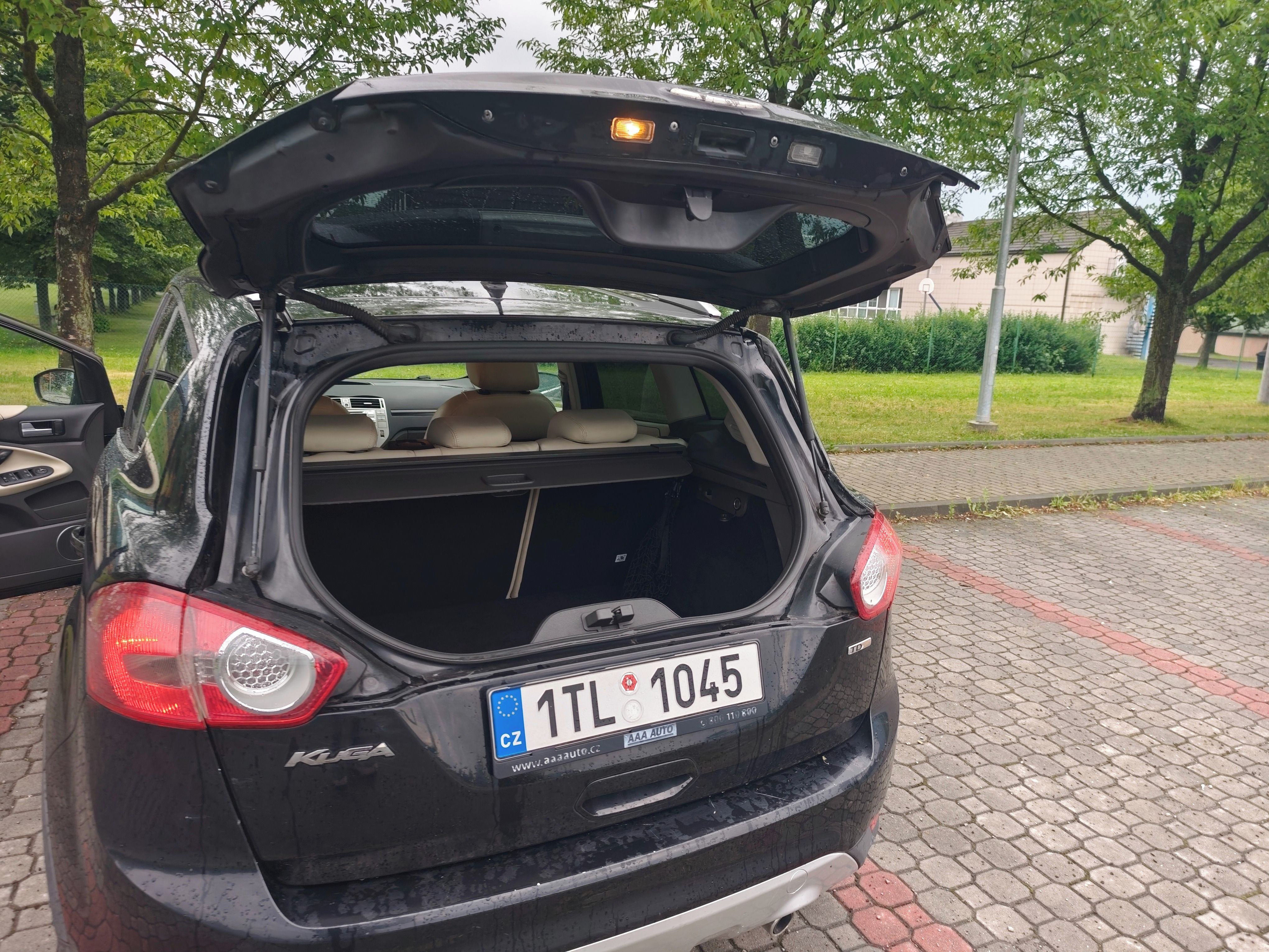 Ford Kuga, 2.0 TDCI 4x4 - fotka 5