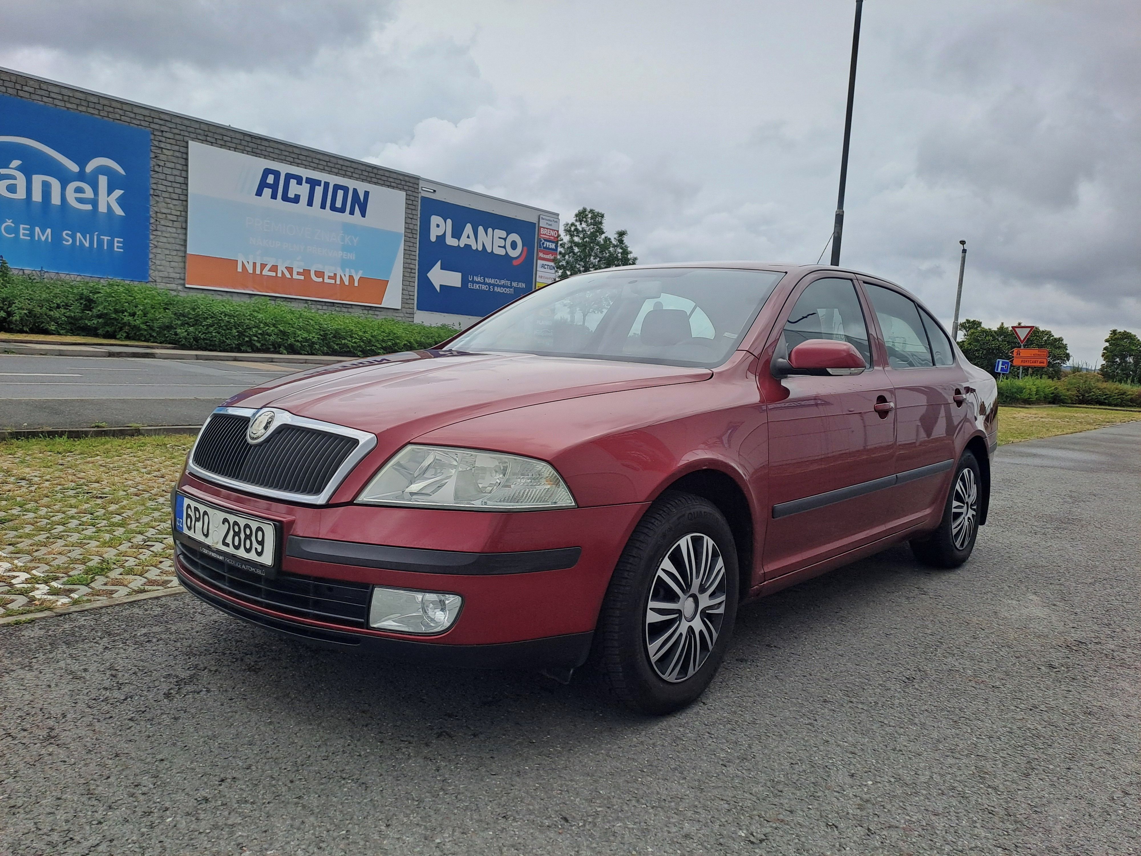 Škoda Octavia, 1.6FSI 85KW,PLNĚ POJÍZDNÉ - fotka 3